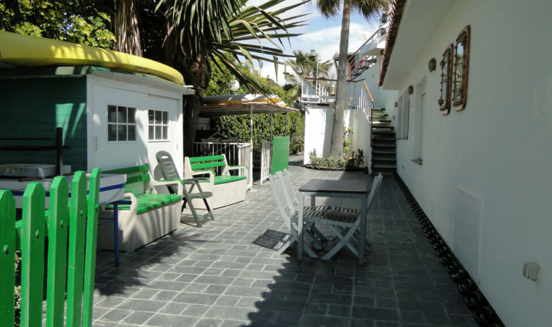 Resale - House -
El Chaparral