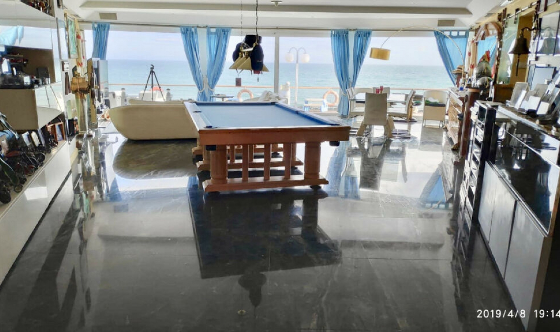 Resale - House -
El Chaparral