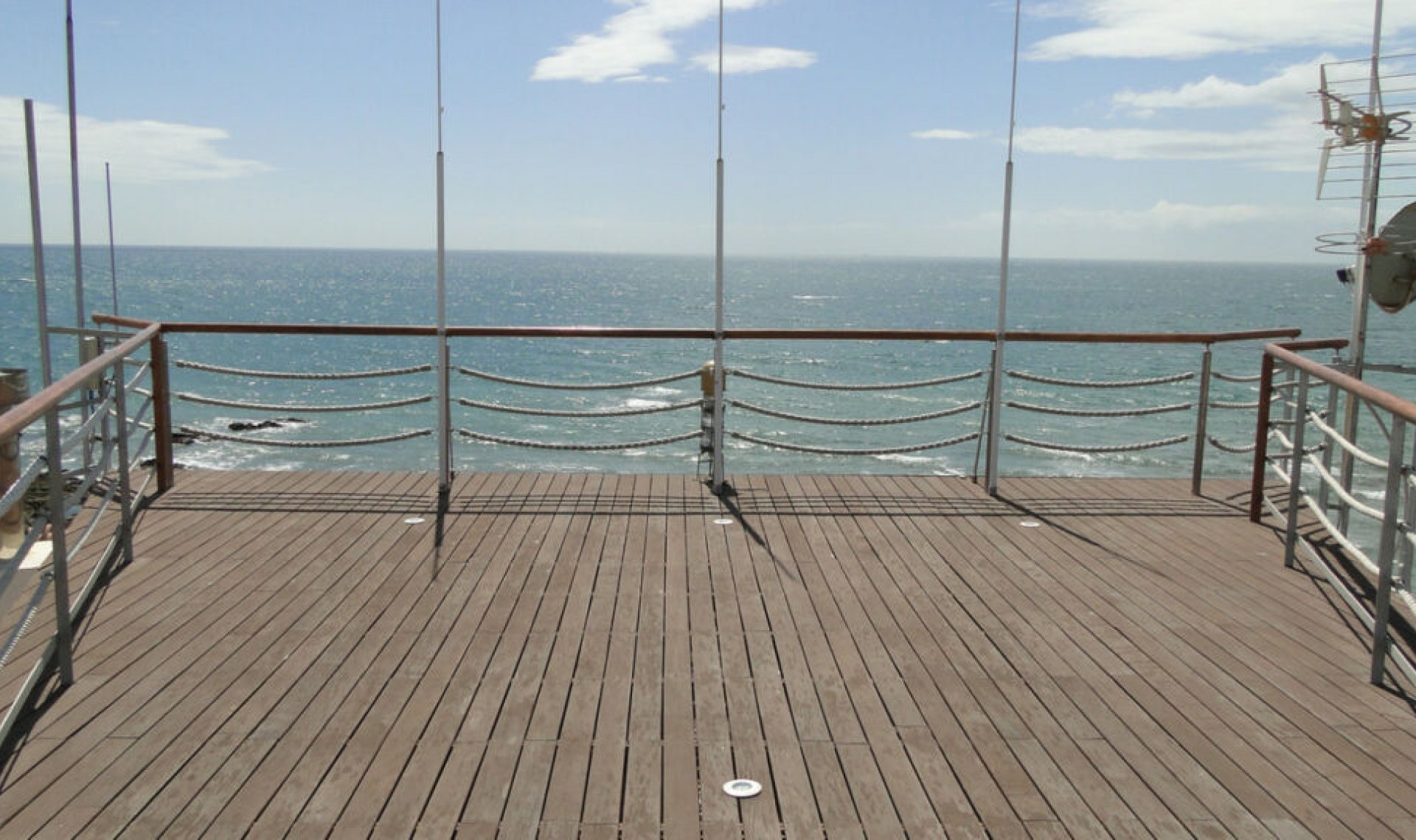 Resale - House -
El Chaparral