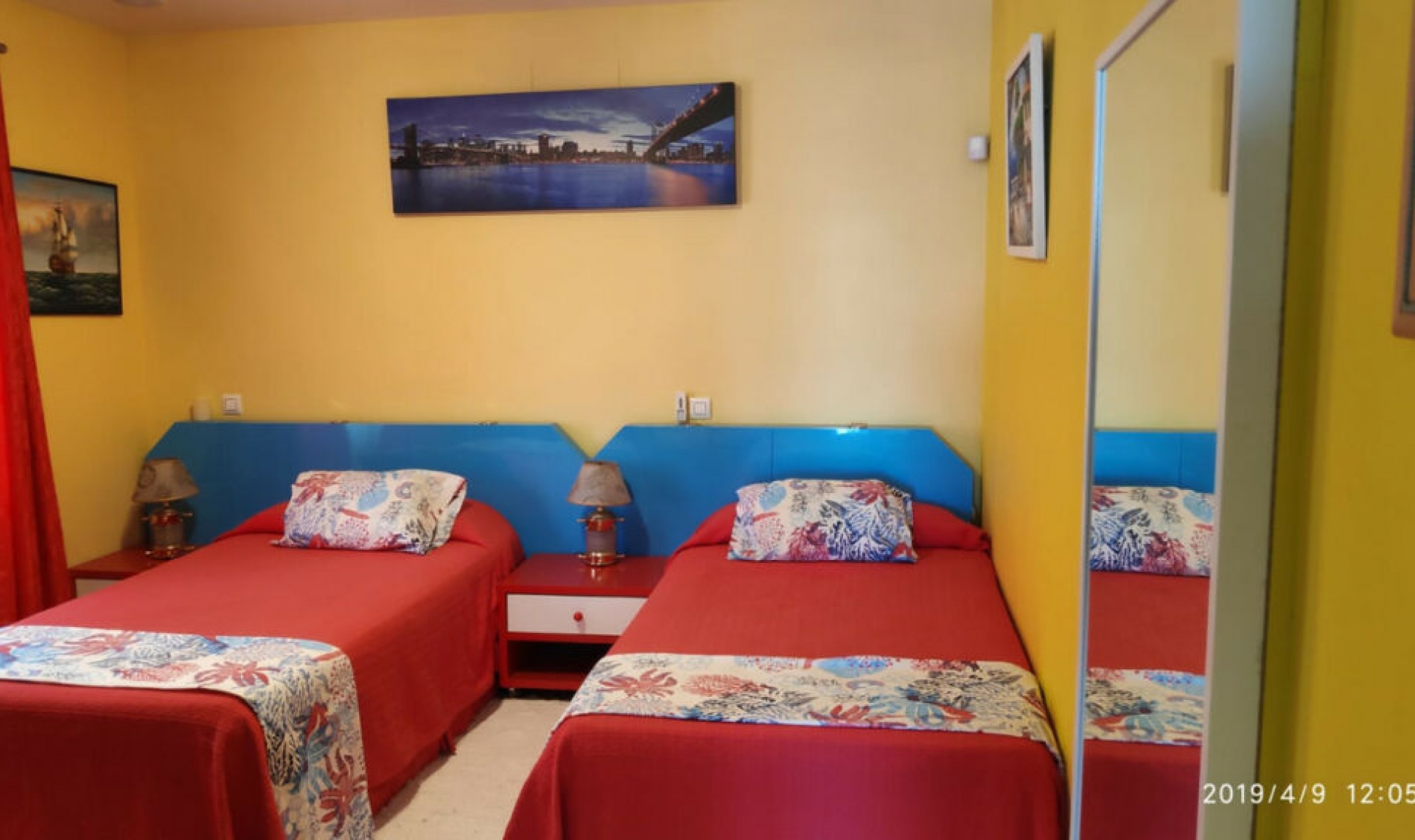 Resale - House -
El Chaparral