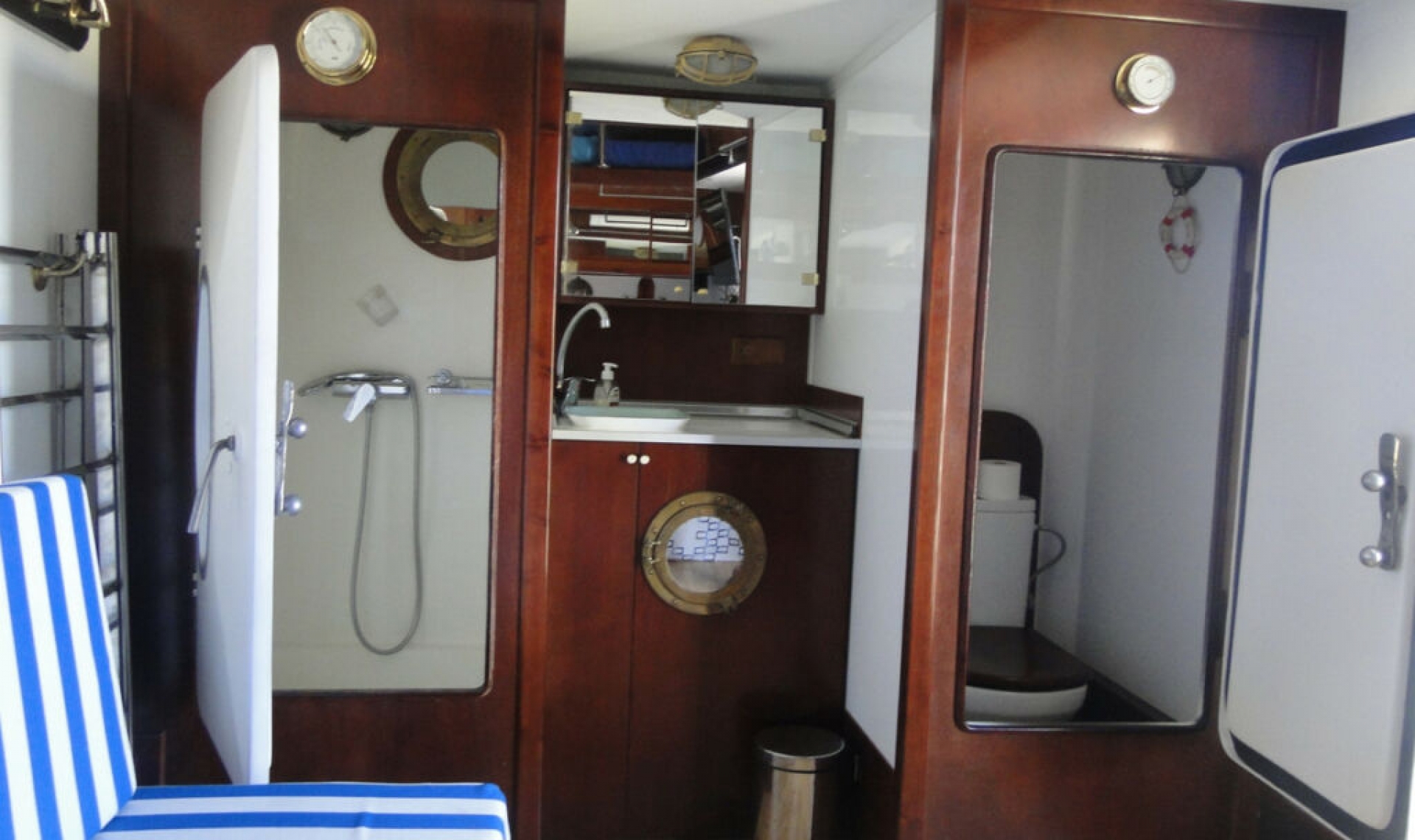 Resale - House -
El Chaparral