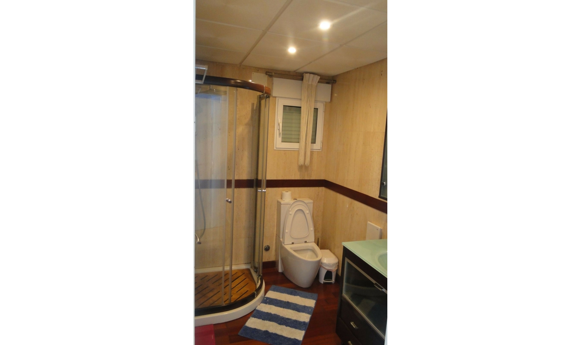 Resale - House -
El Chaparral