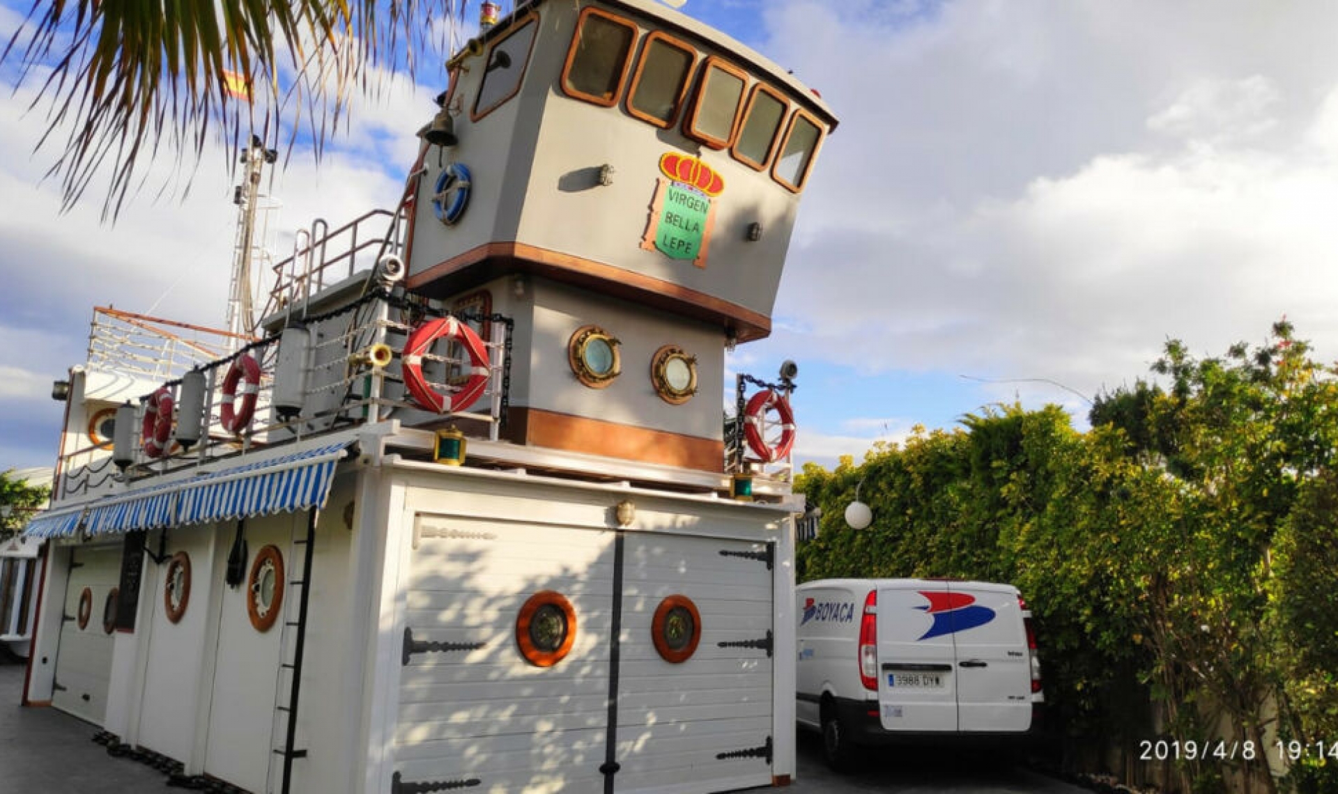 Resale - House -
El Chaparral