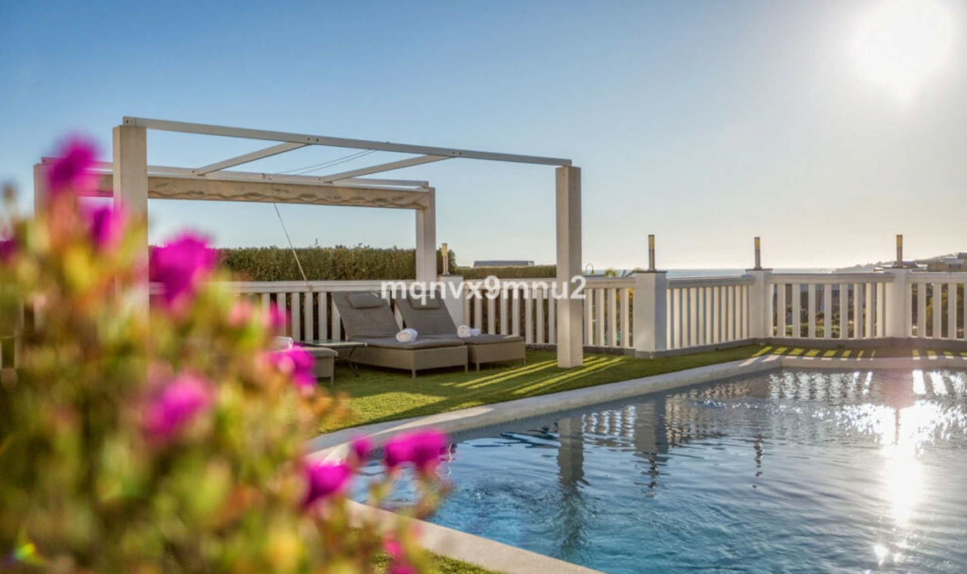 Resale - House -
El Chaparral