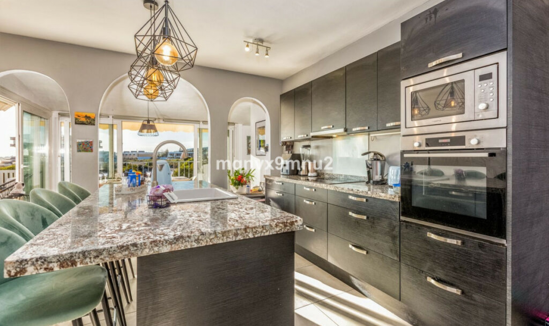 Resale - House -
El Chaparral