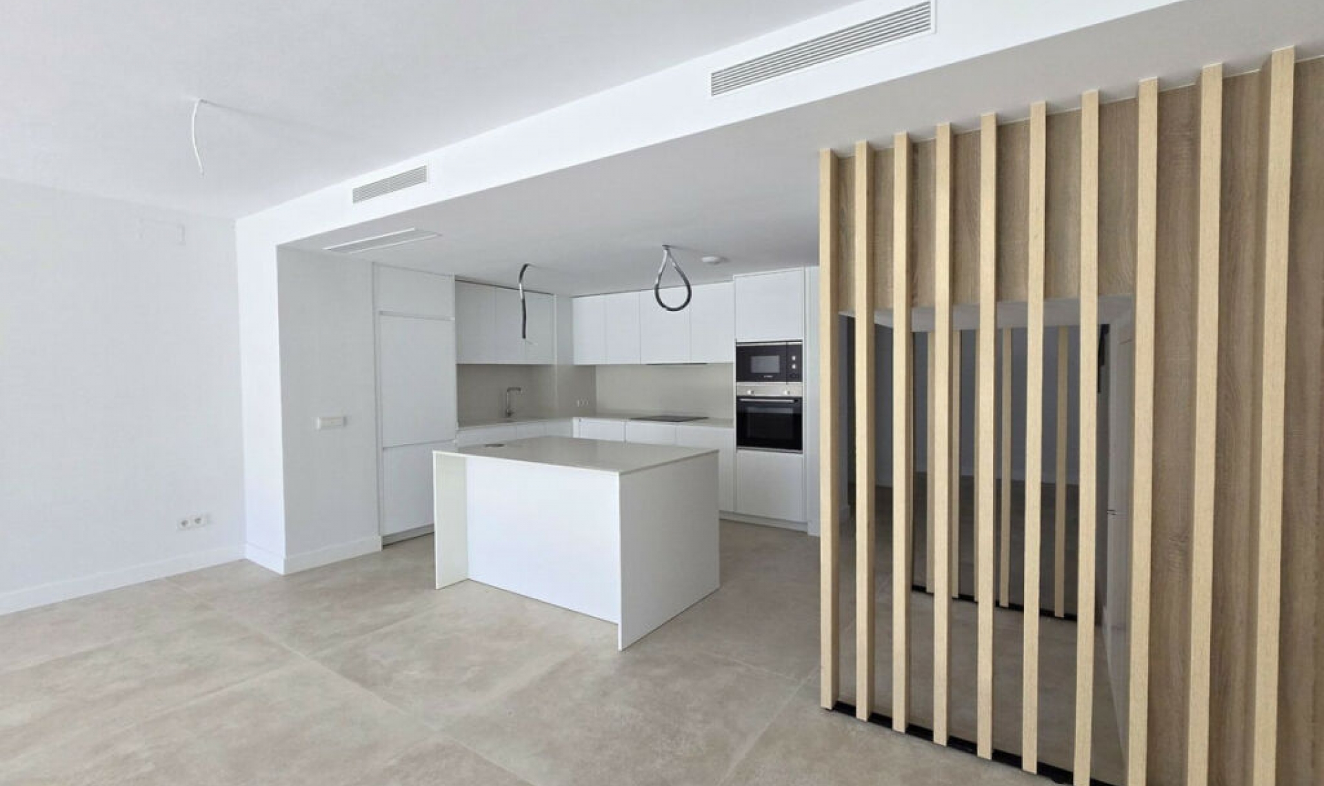 Resale - House -
El Chaparral