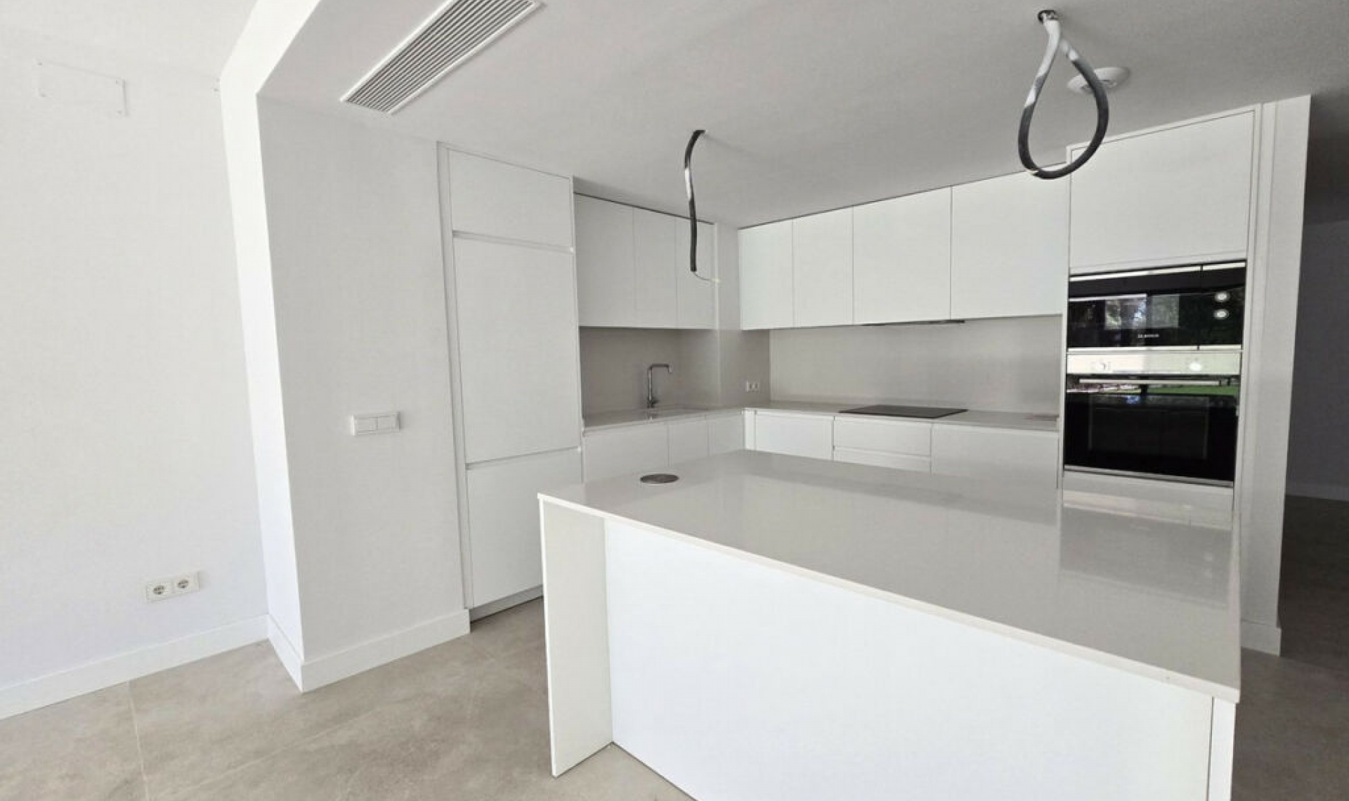 Resale - House -
El Chaparral