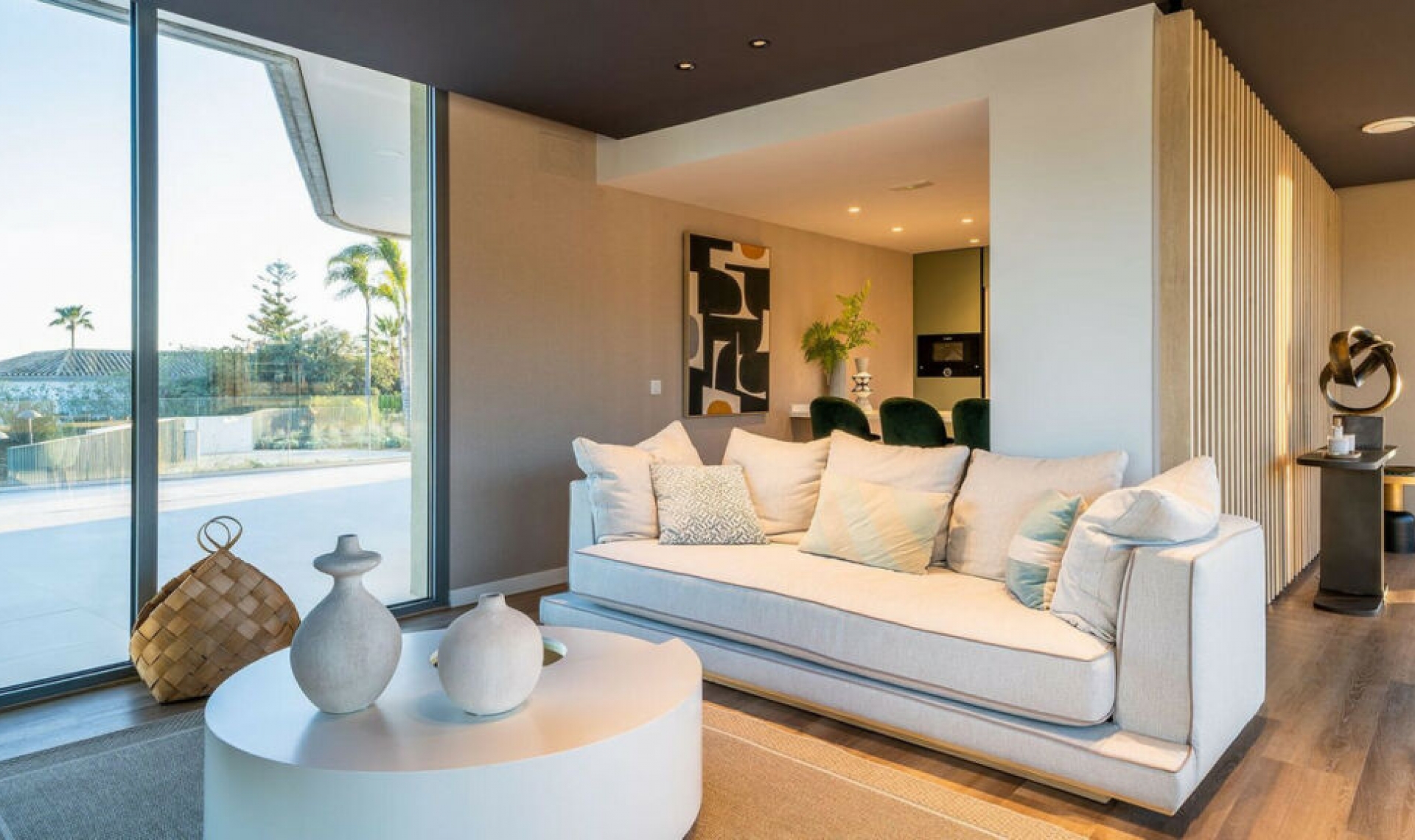 Resale - House -
El Chaparral
