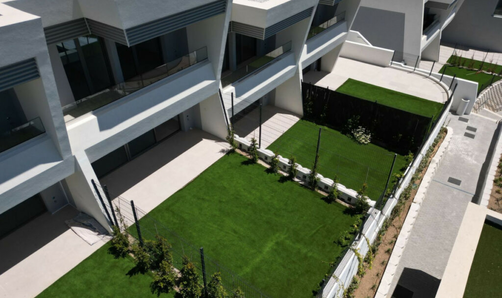 Resale - House -
El Chaparral