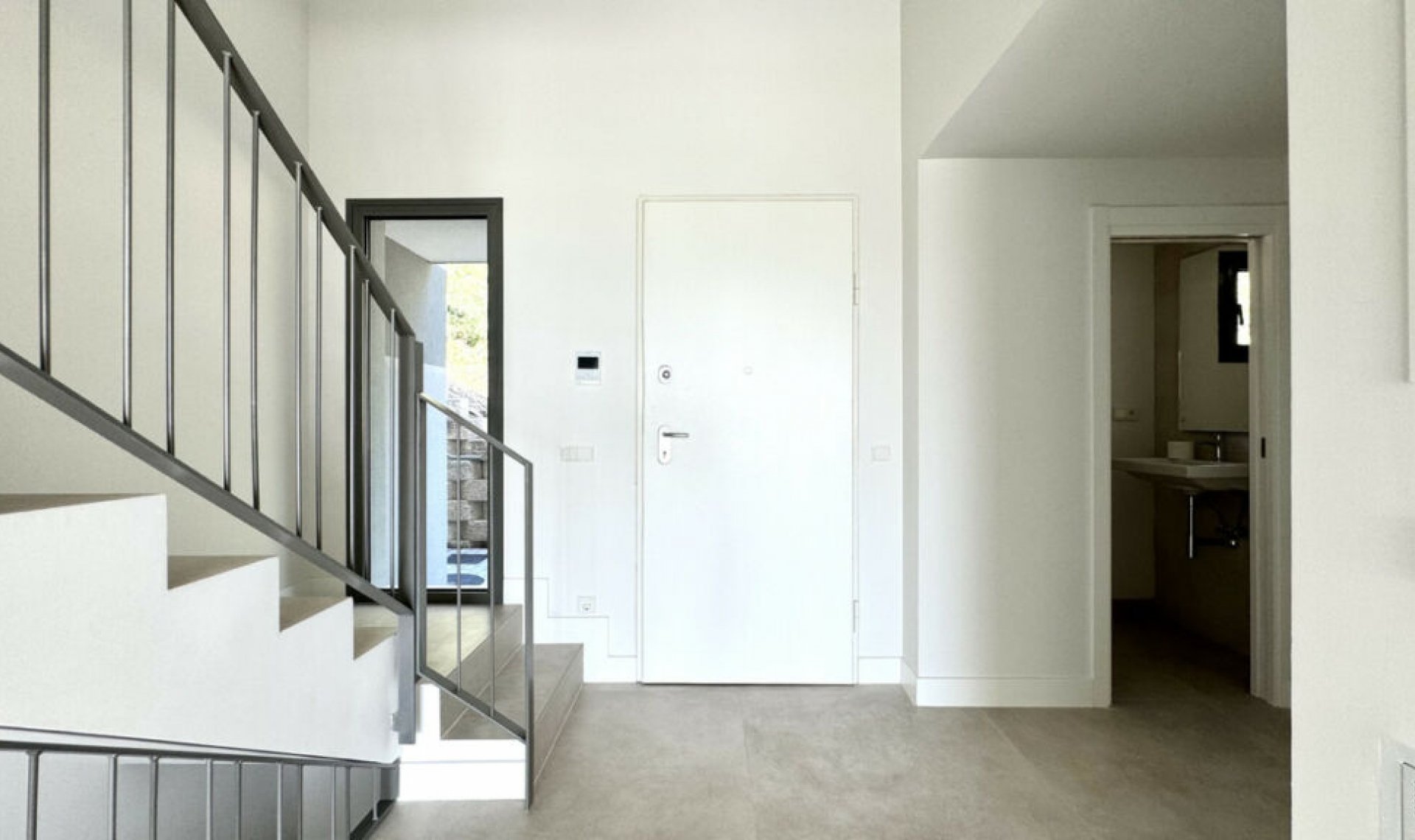 Resale - House -
El Chaparral