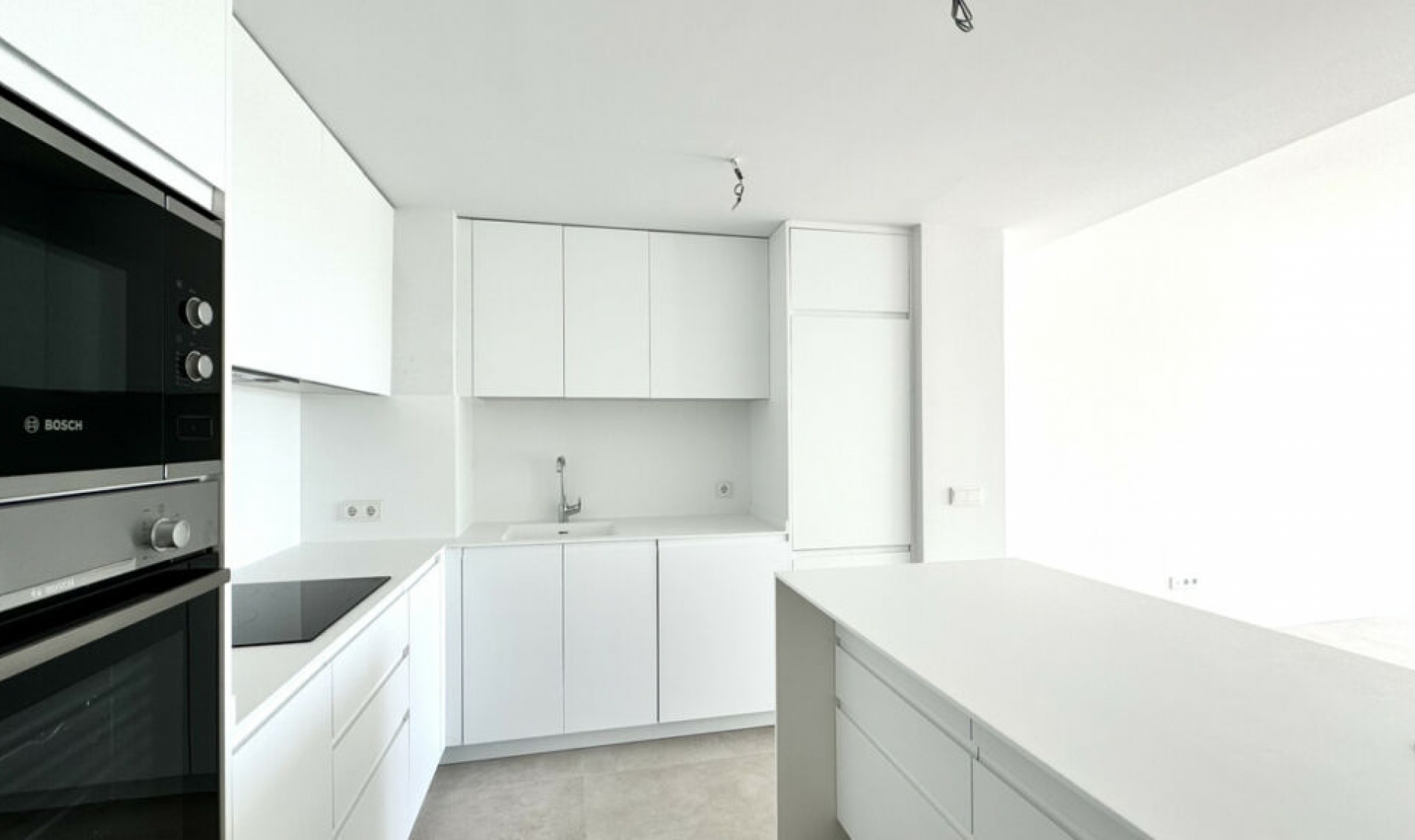 Resale - House -
El Chaparral