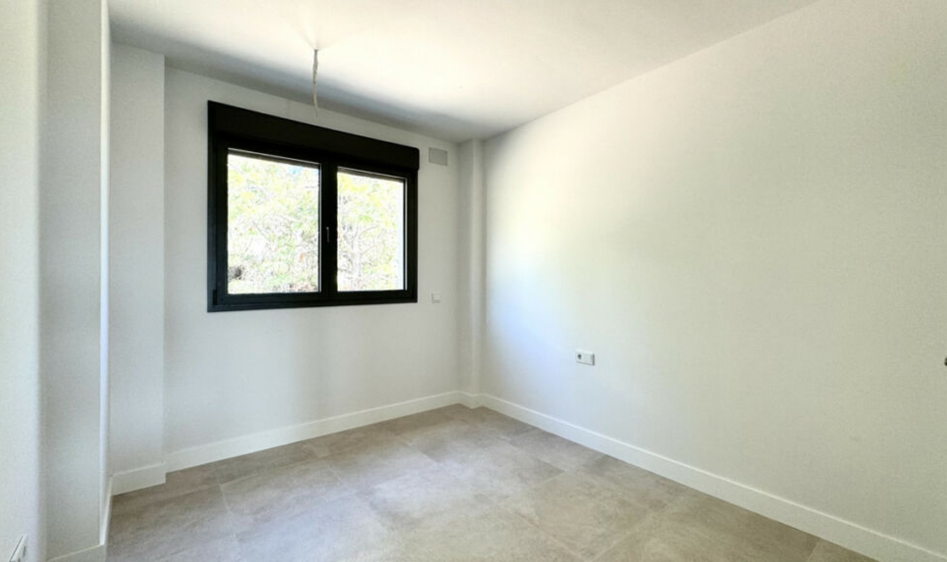 Resale - House -
El Chaparral