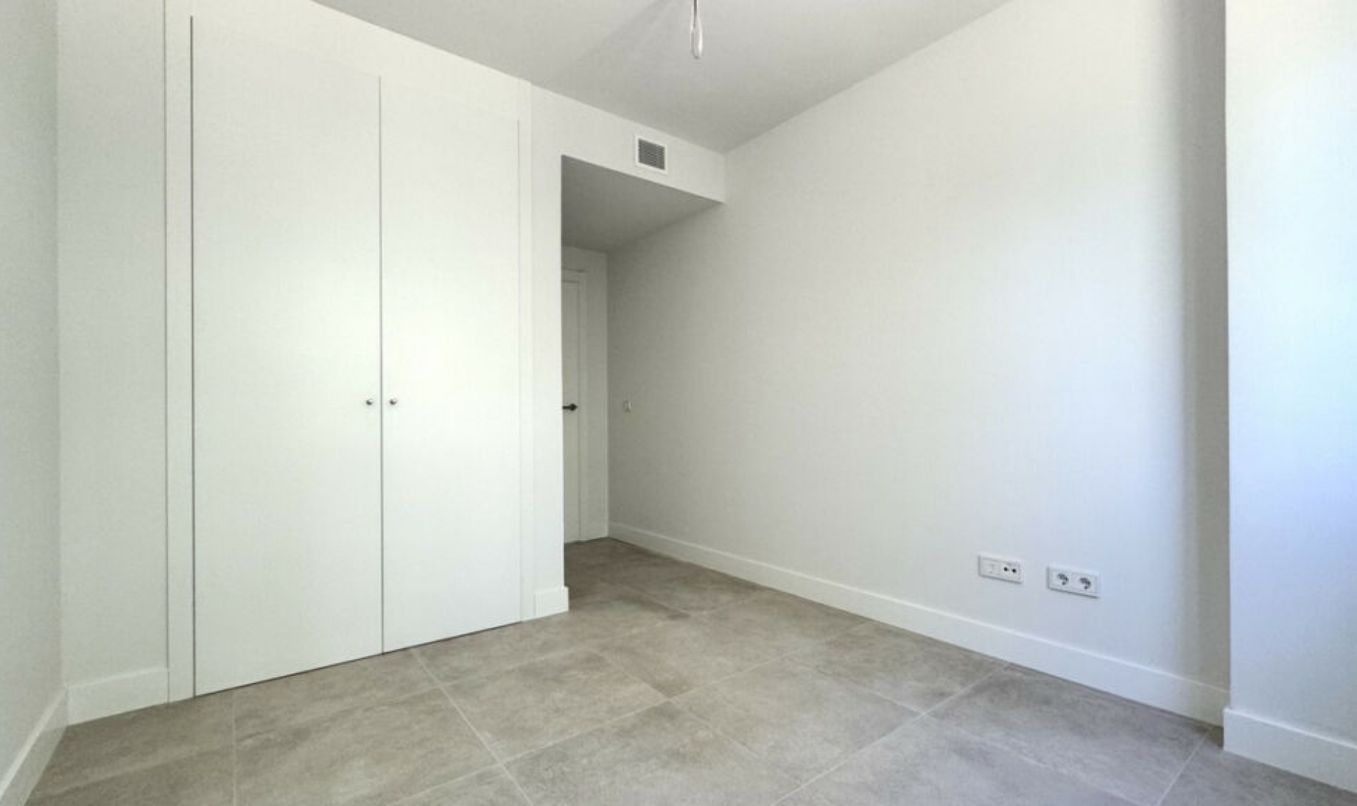 Resale - House -
El Chaparral