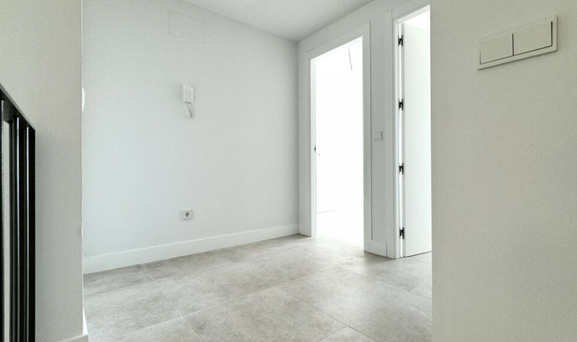 Resale - House -
El Chaparral