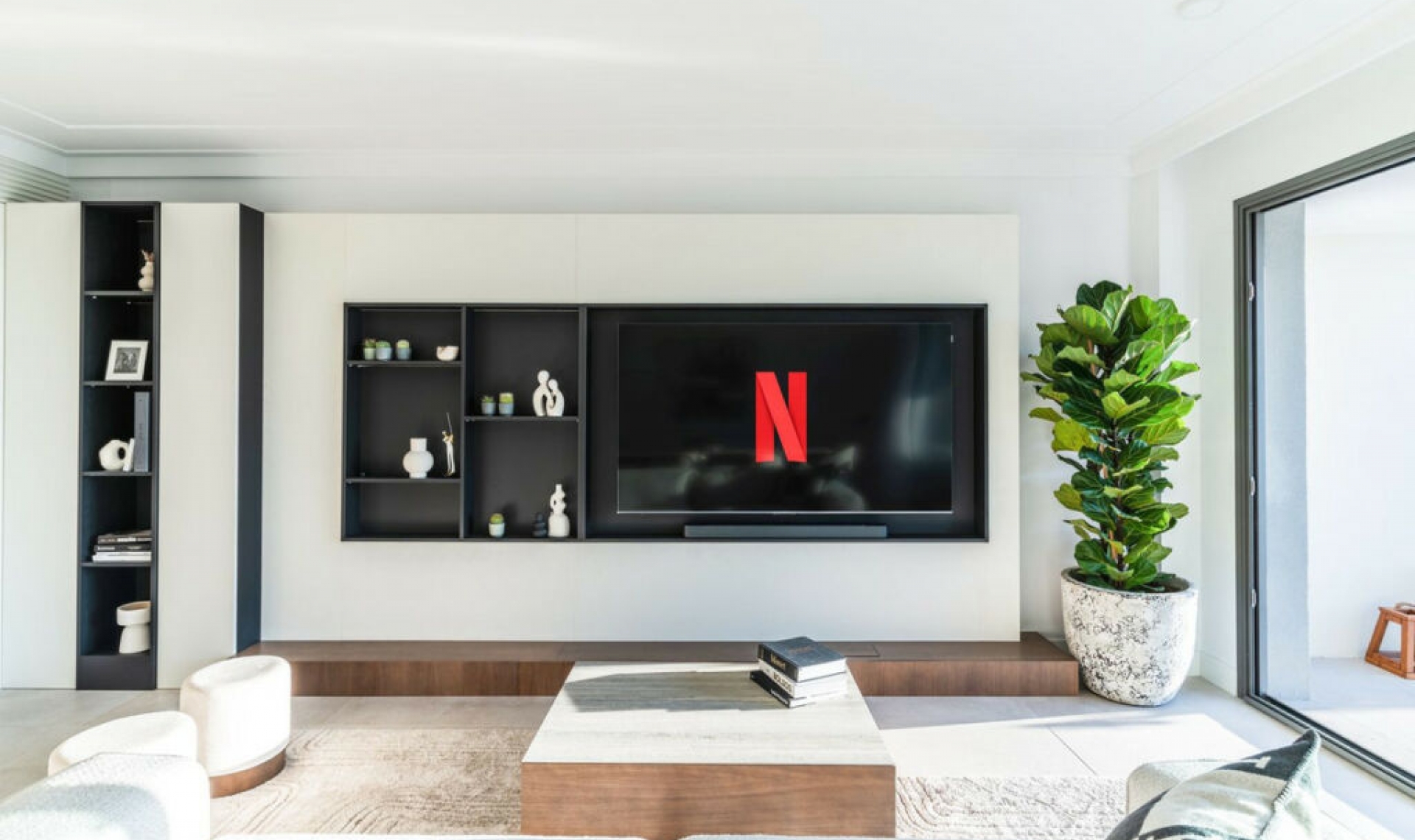 Resale - House -
El Chaparral