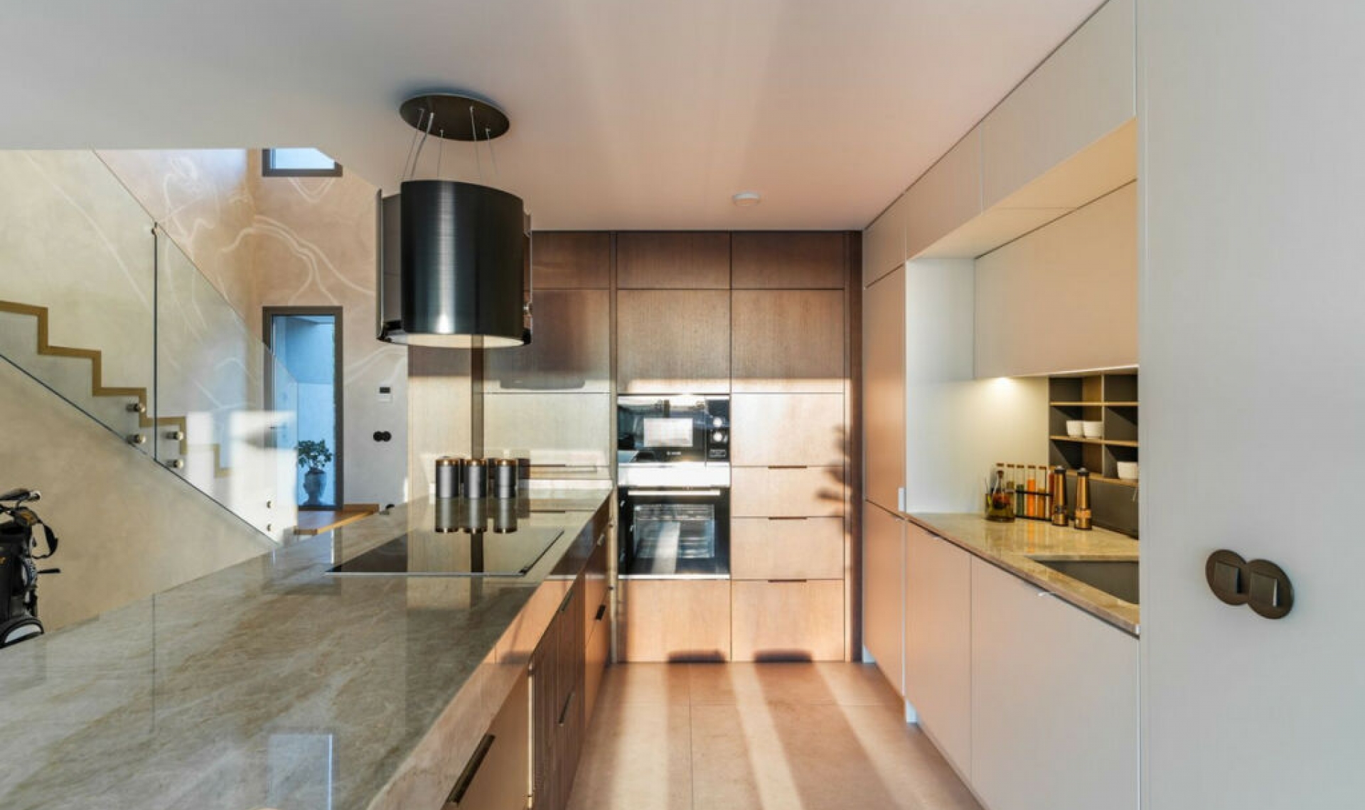 Resale - House -
El Chaparral