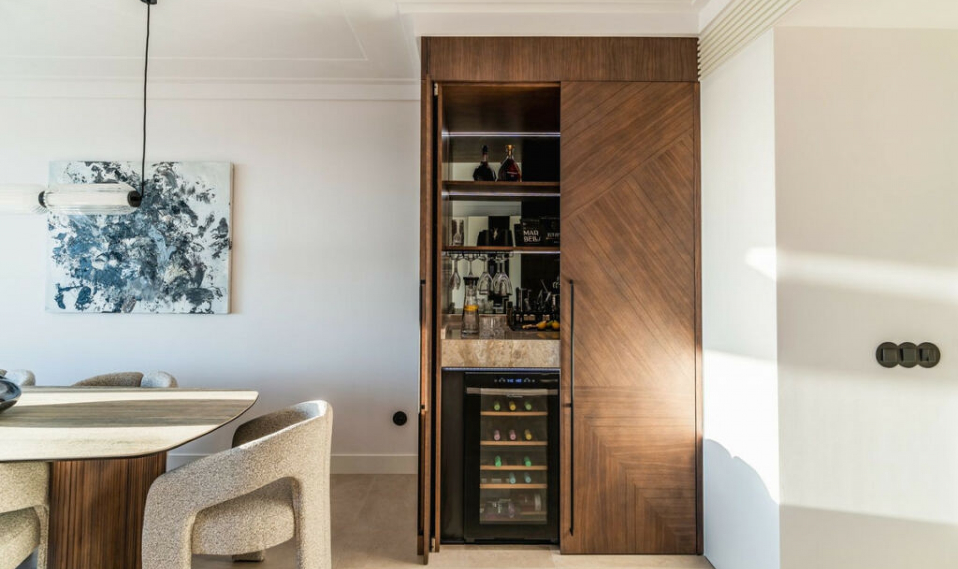 Resale - House -
El Chaparral