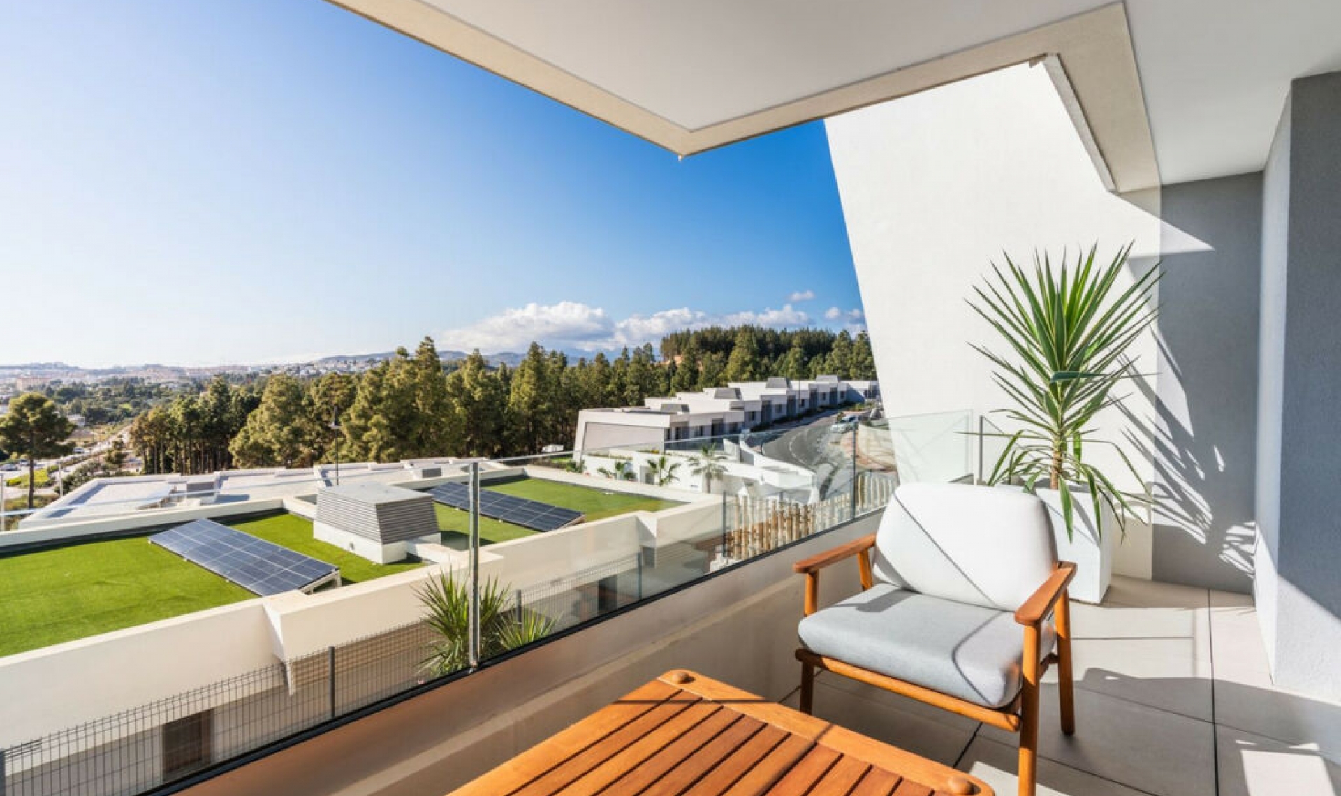 Resale - House -
El Chaparral