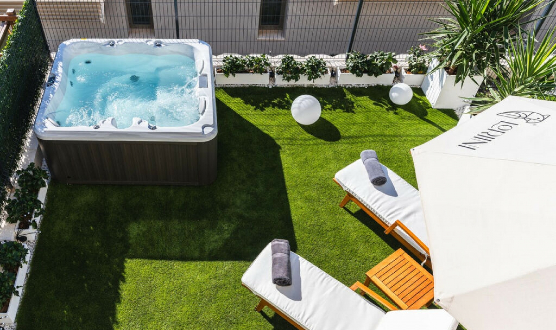 Resale - House -
El Chaparral