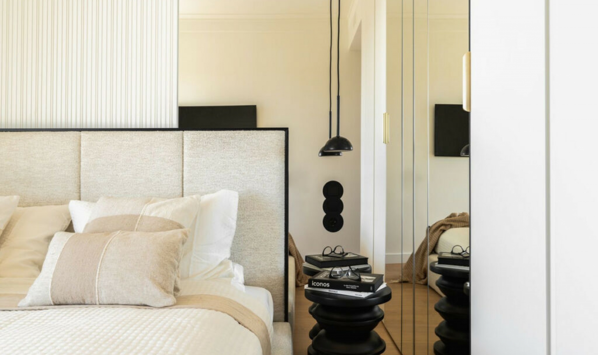 Resale - House -
El Chaparral