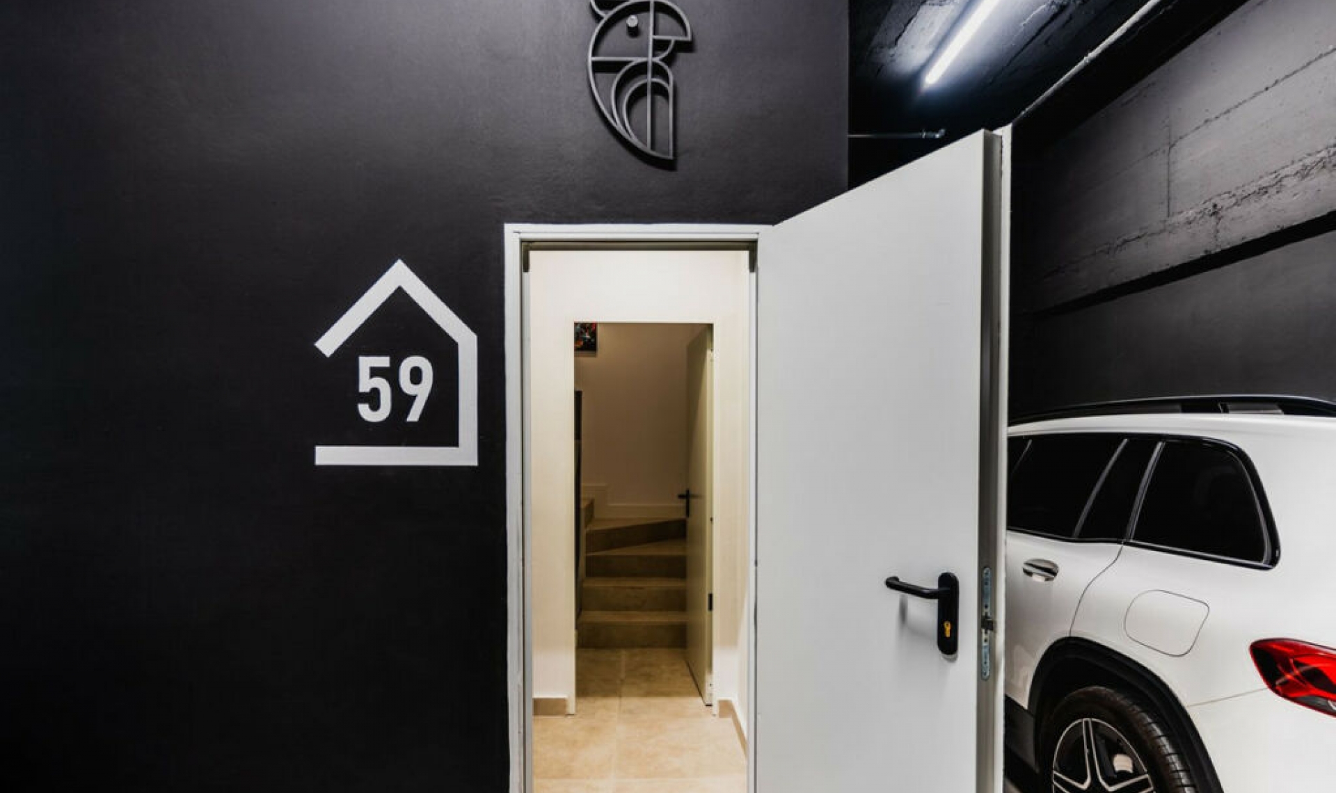 Resale - House -
El Chaparral