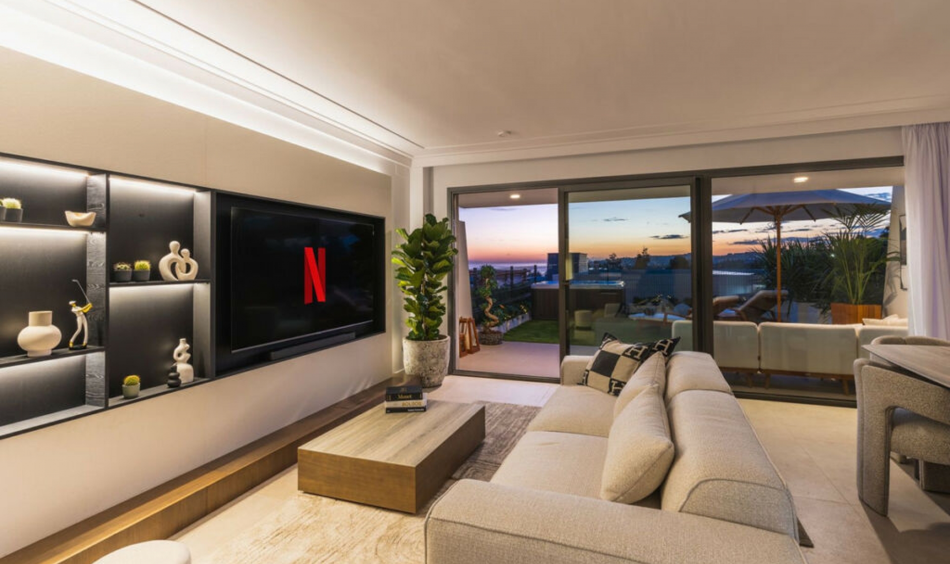 Resale - House -
El Chaparral