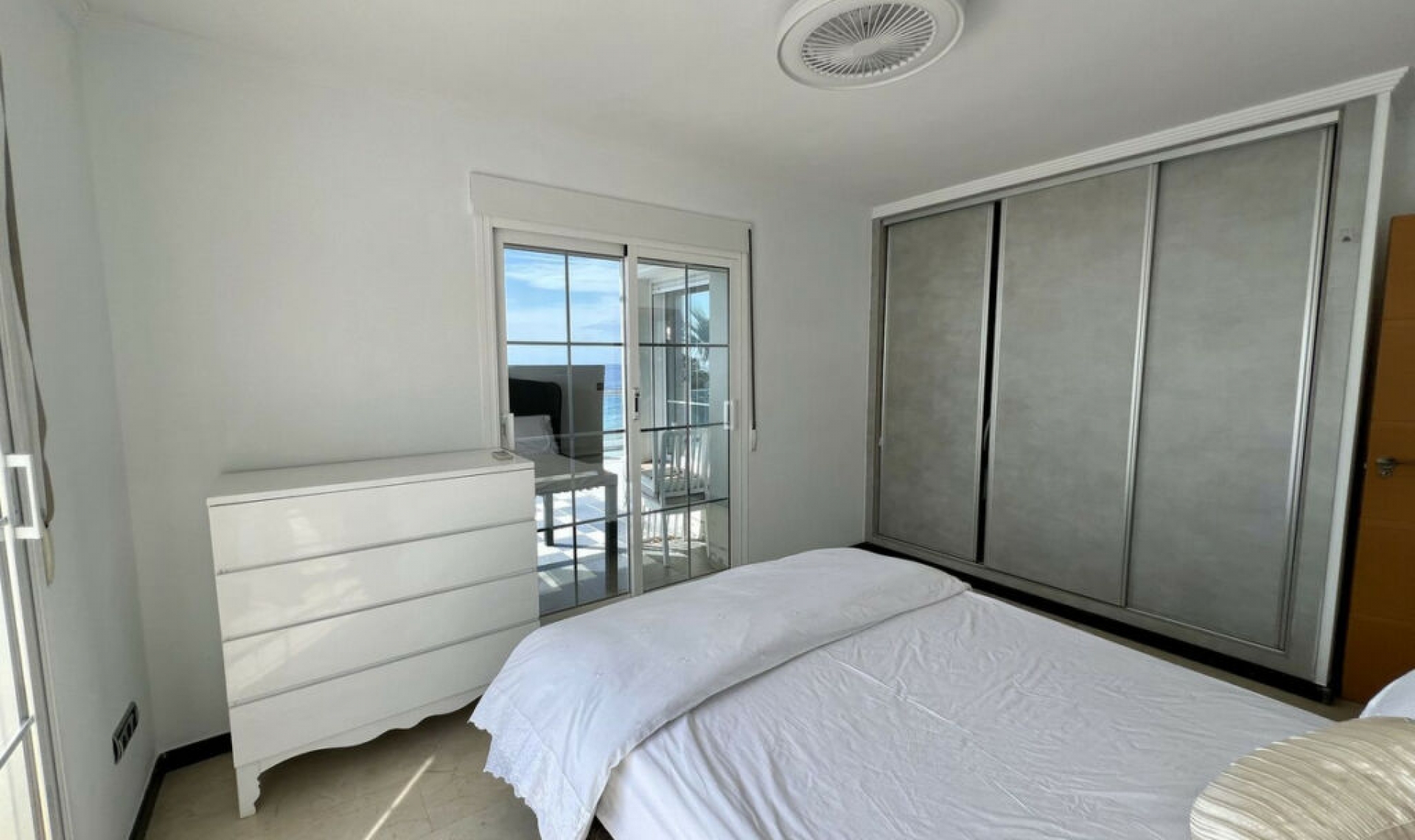 Resale - House -
El Chaparral