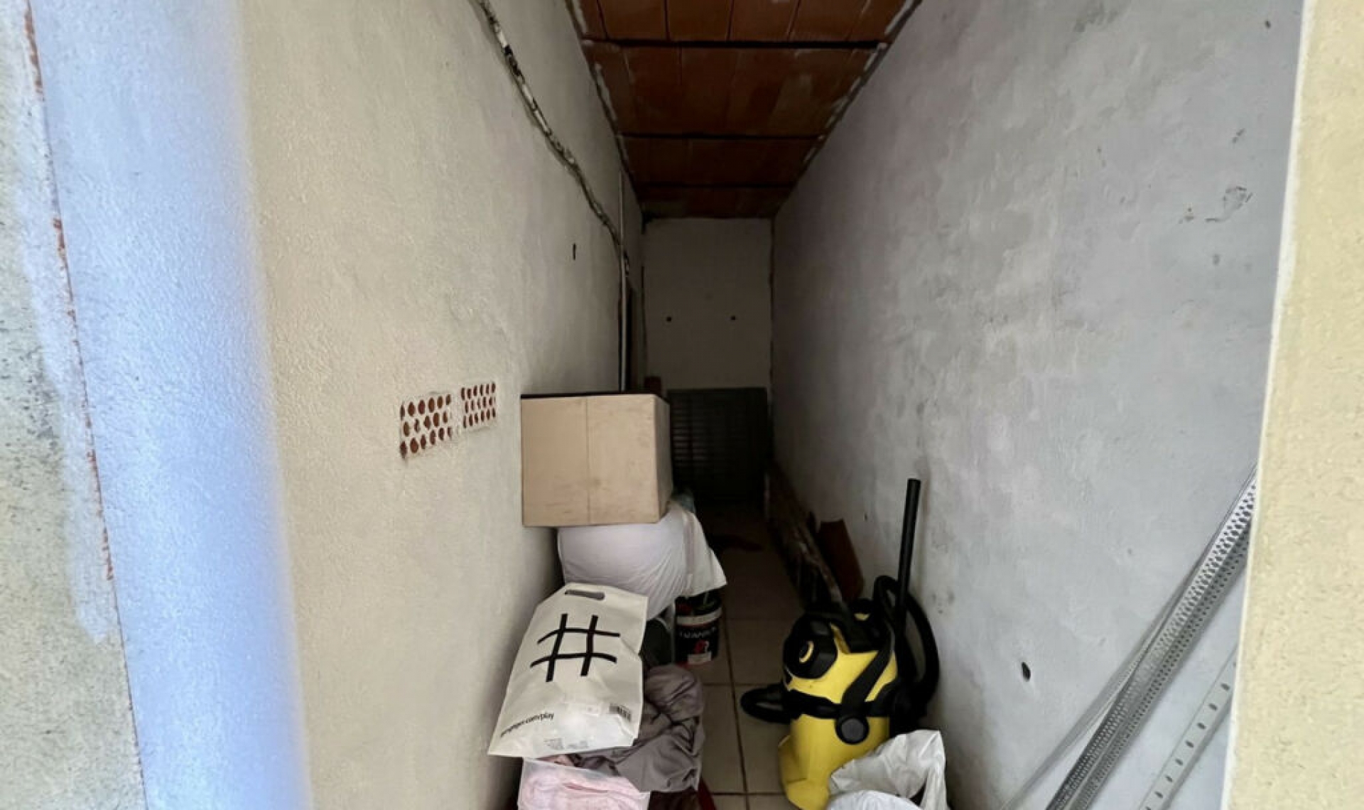 Resale - House -
El Chaparral