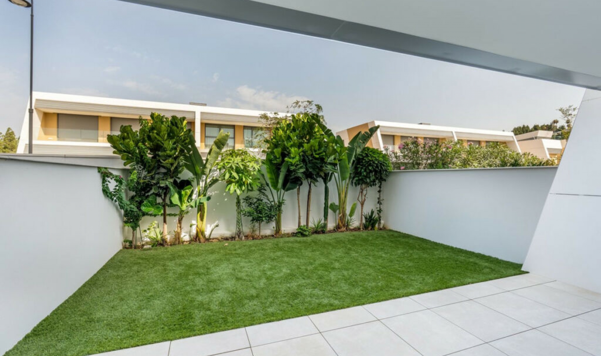 Resale - House -
El Chaparral