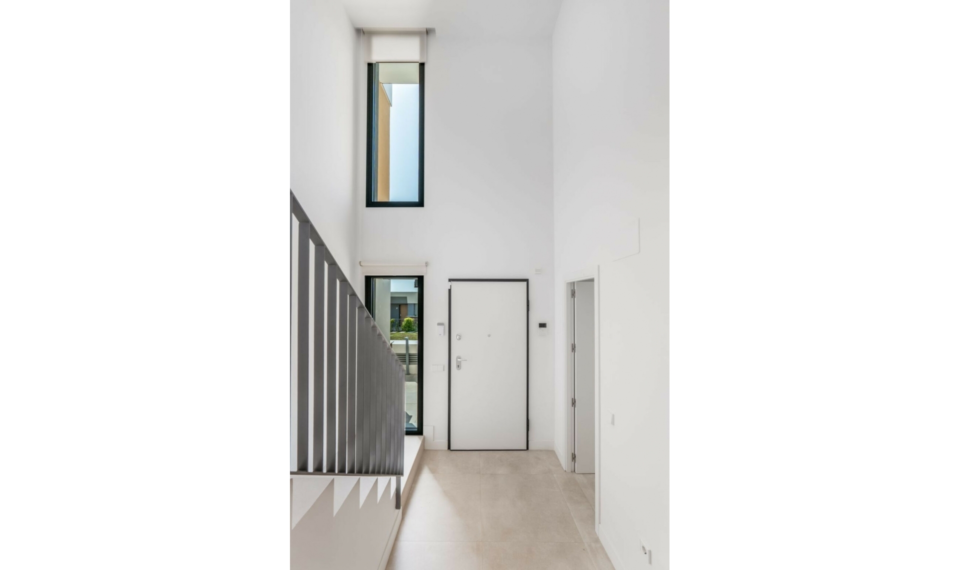 Resale - House -
El Chaparral