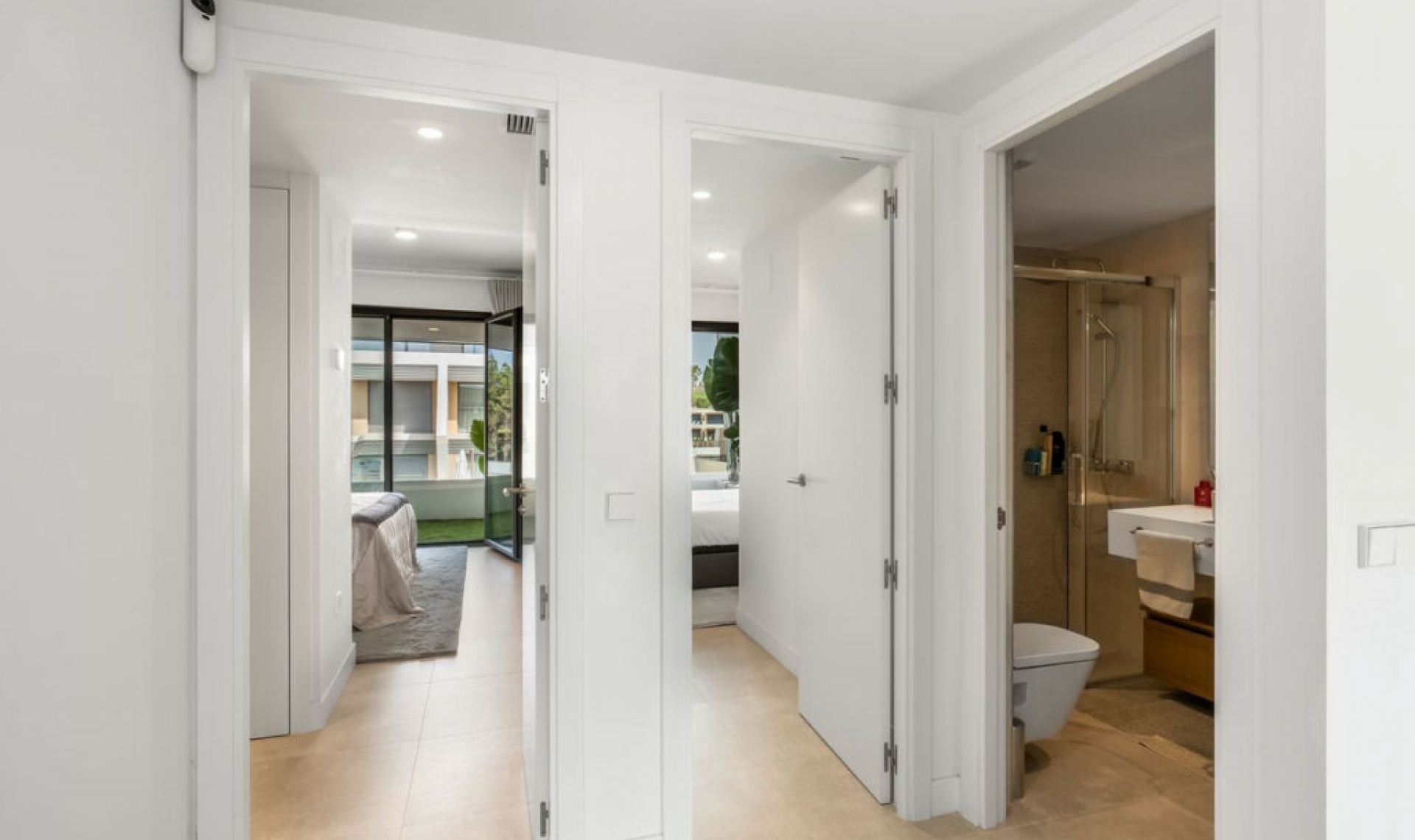 Resale - House -
El Chaparral