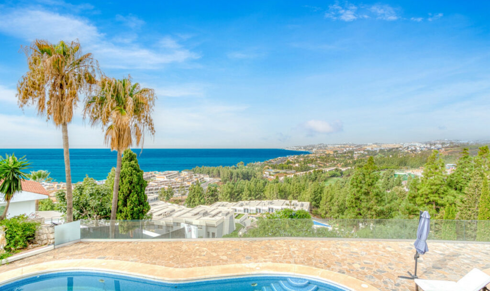 Resale - House -
El Chaparral