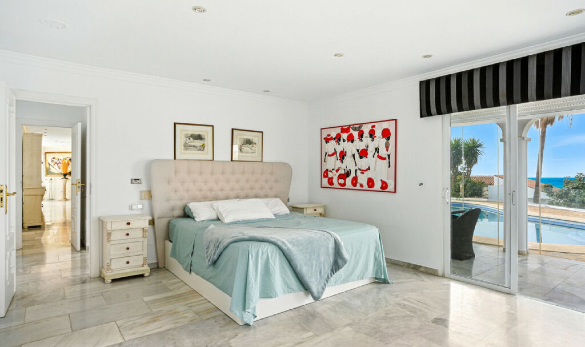 Resale - House -
El Chaparral