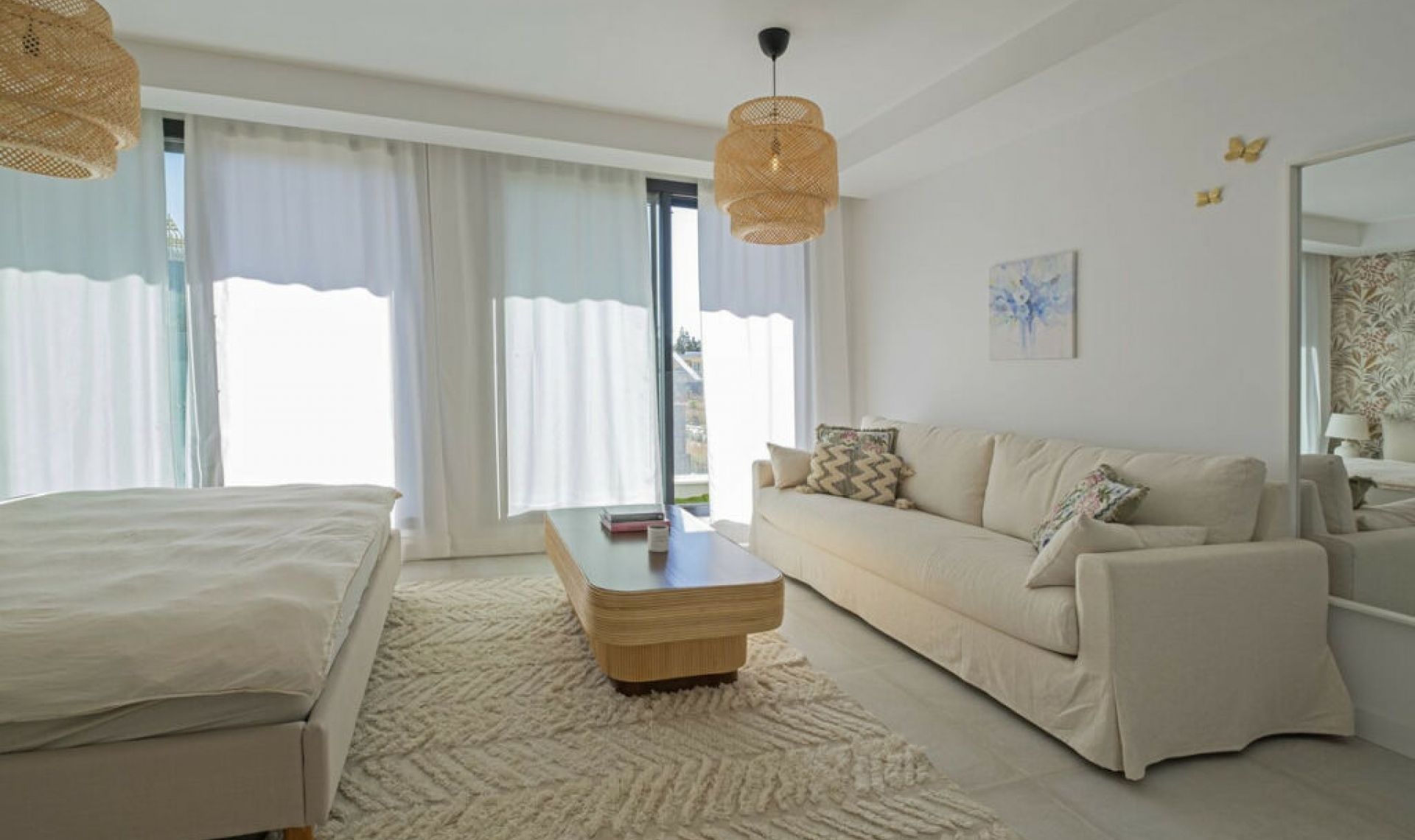 Resale - House -
El Chaparral