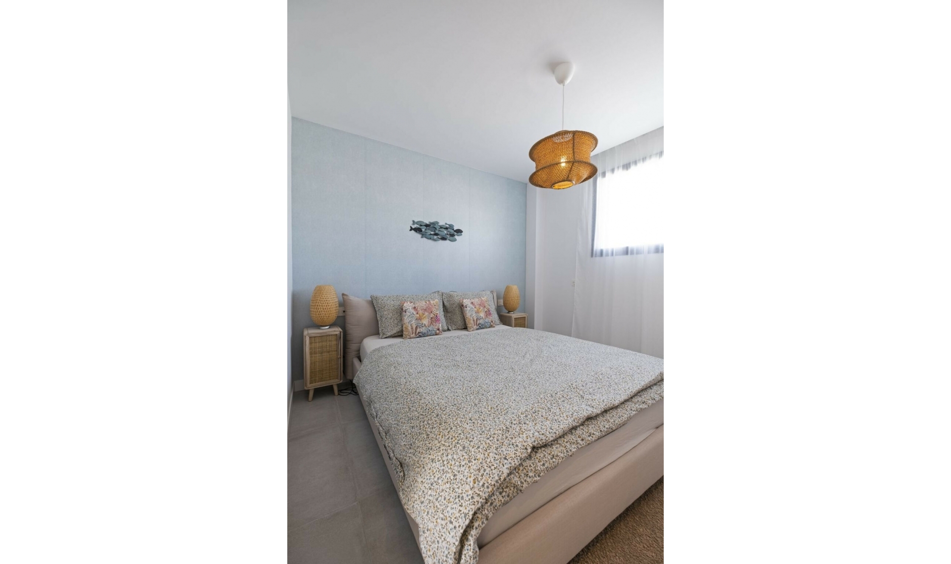Resale - House -
El Chaparral