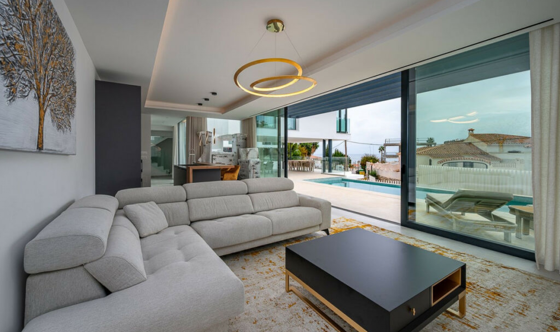 Resale - House -
El Chaparral