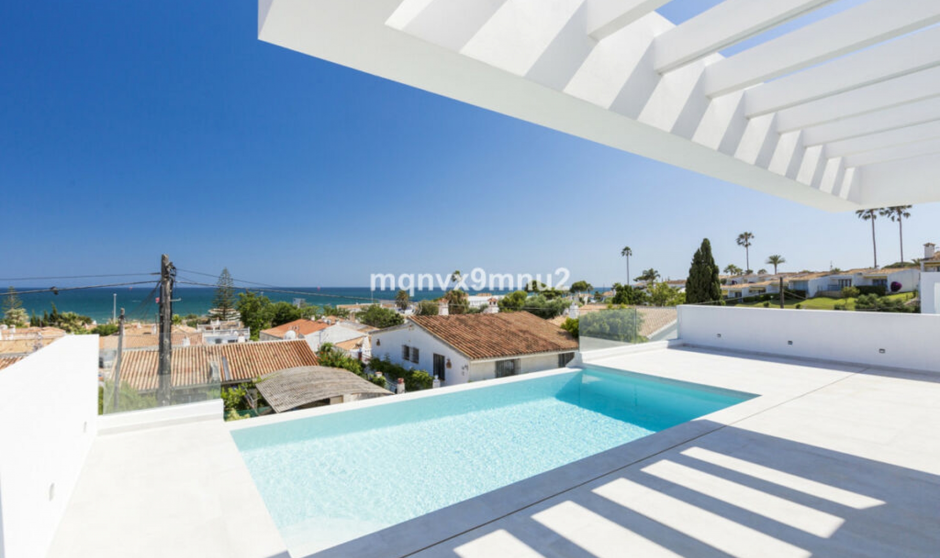 Resale - House -
El Chaparral