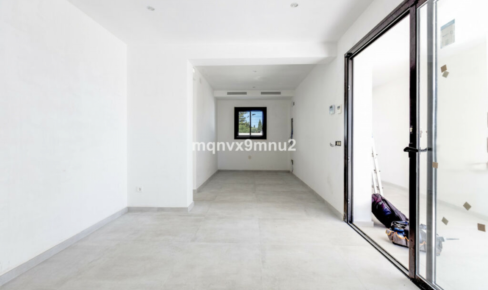 Resale - House -
El Chaparral