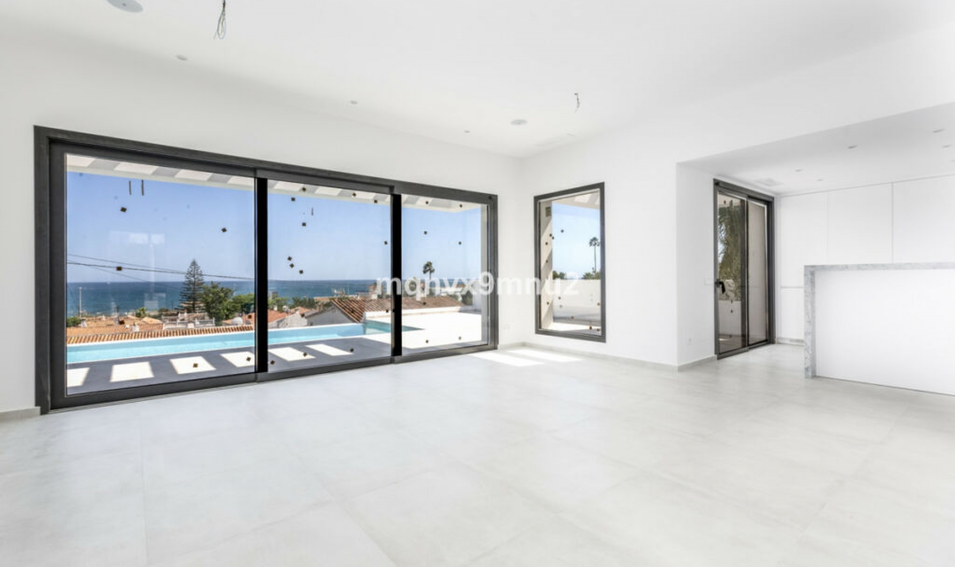 Resale - House -
El Chaparral