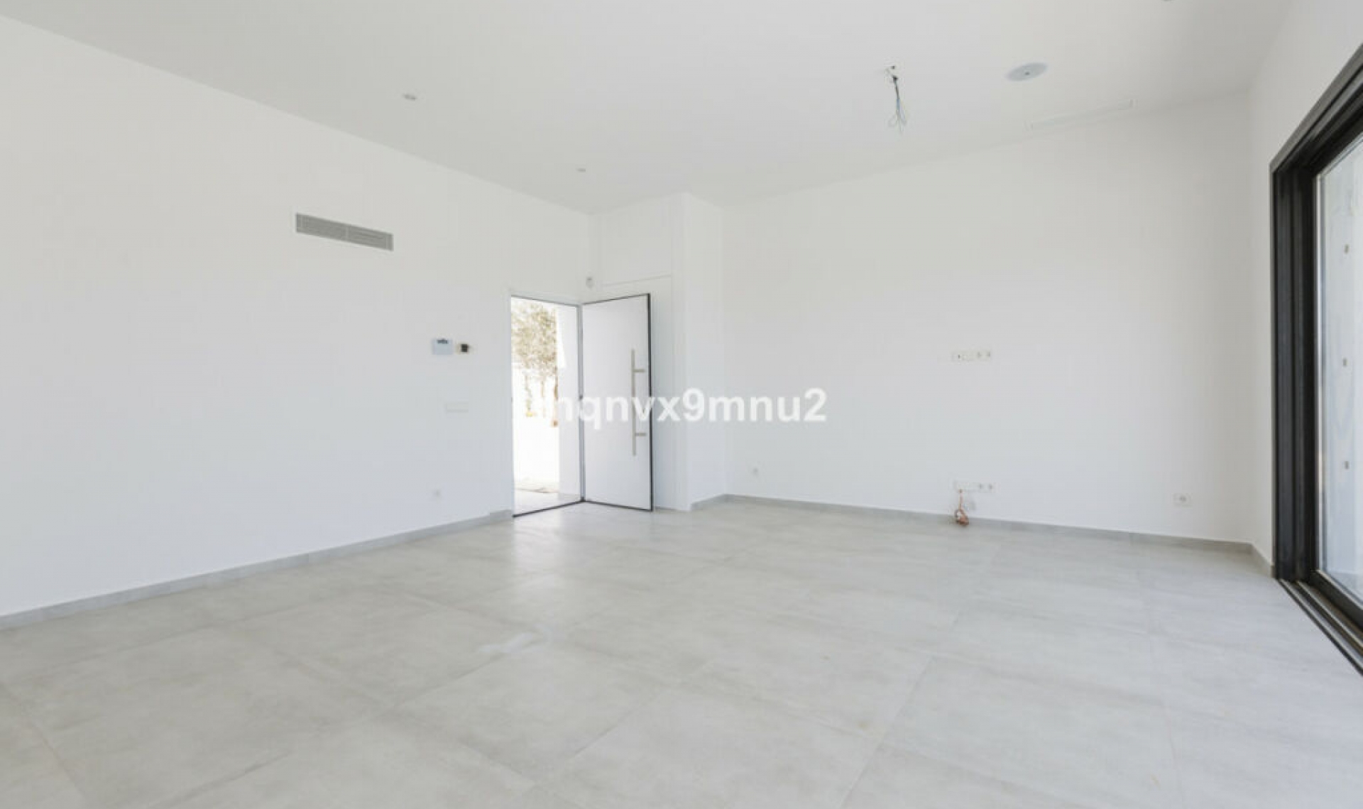 Resale - House -
El Chaparral