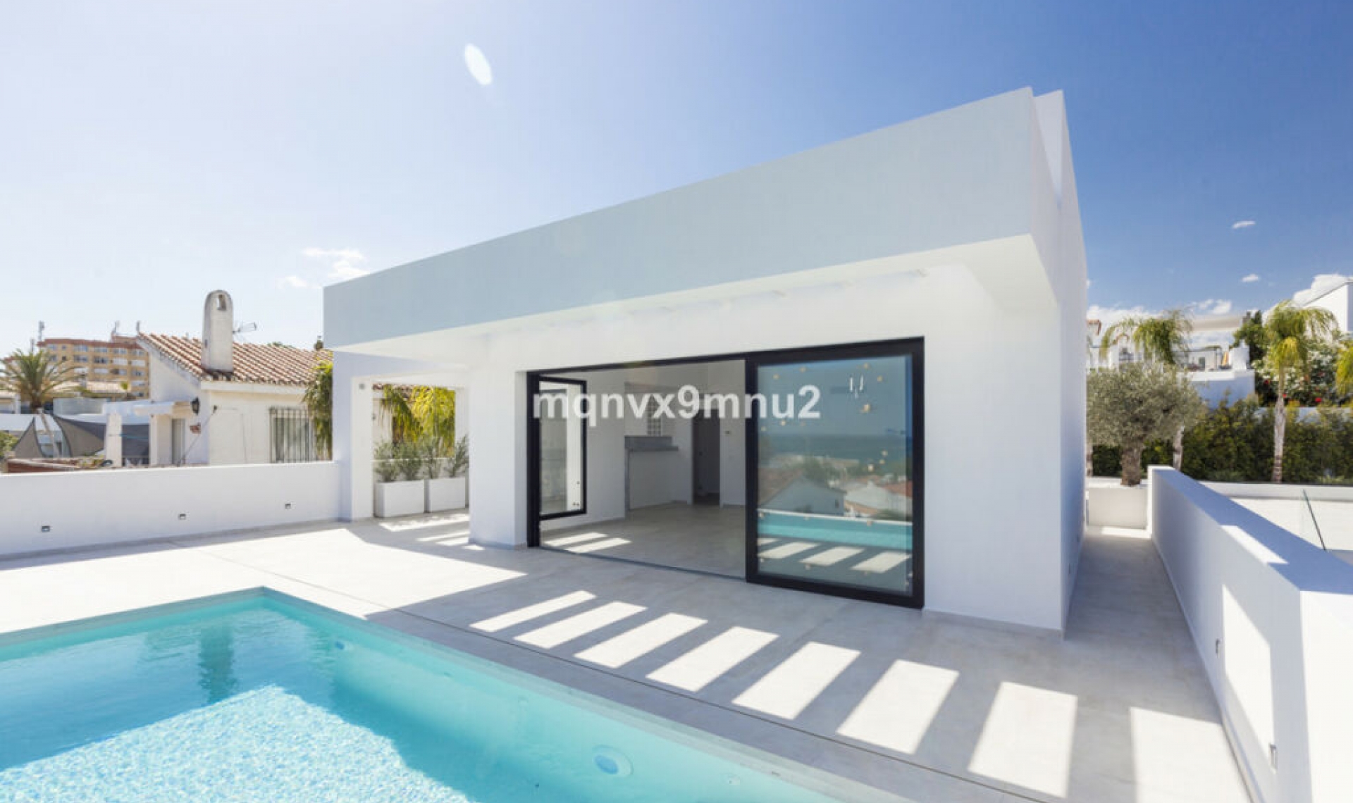 Resale - House -
El Chaparral