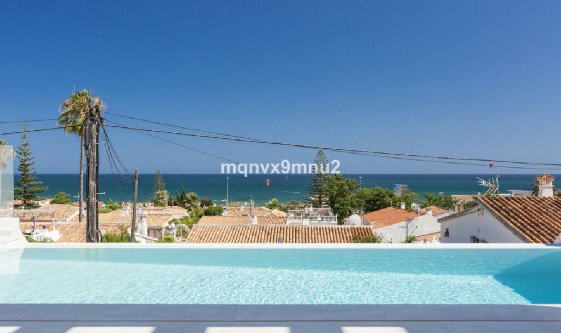 Resale - House -
El Chaparral