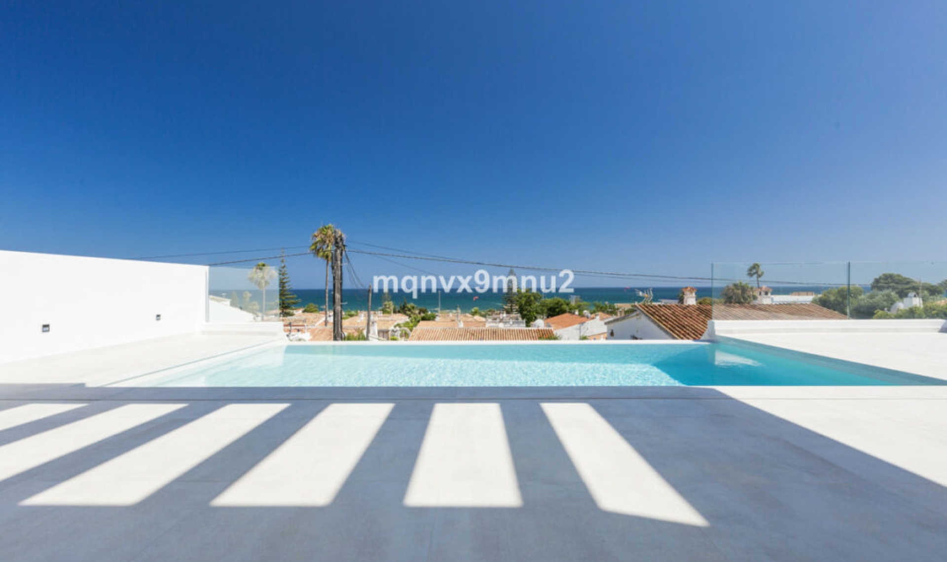 Resale - House -
El Chaparral