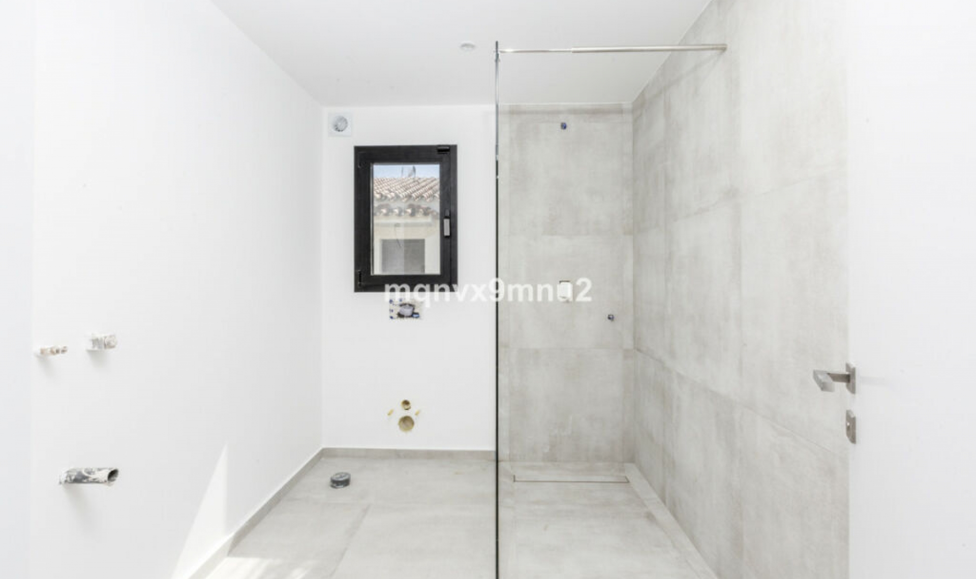 Resale - House -
El Chaparral