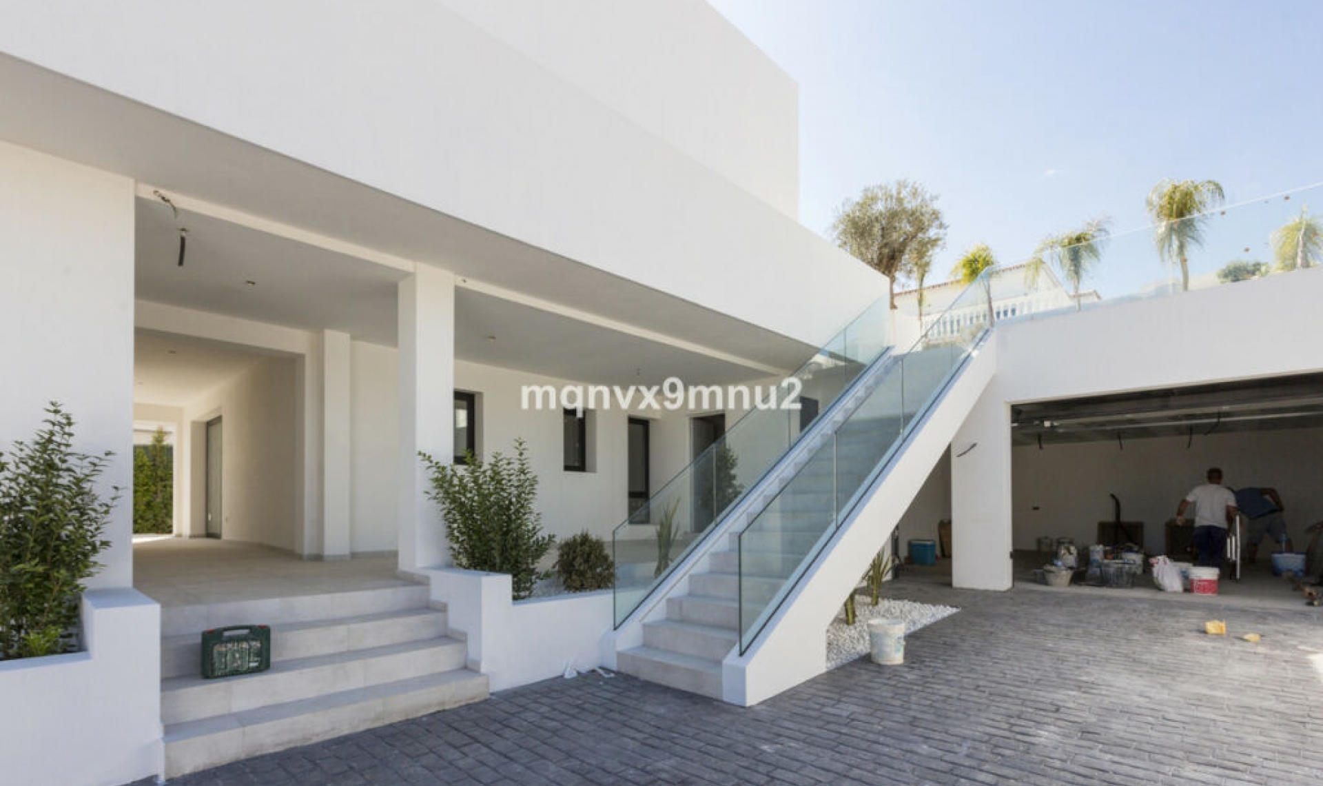 Resale - House -
El Chaparral