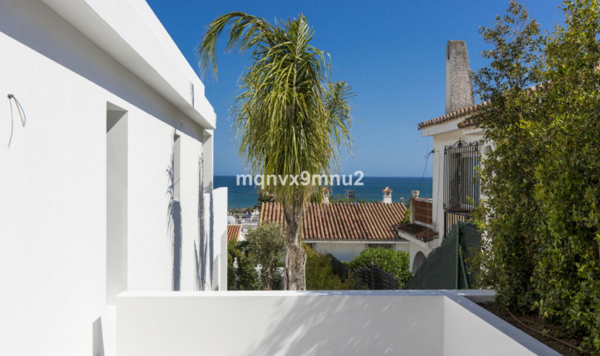 Resale - House -
El Chaparral