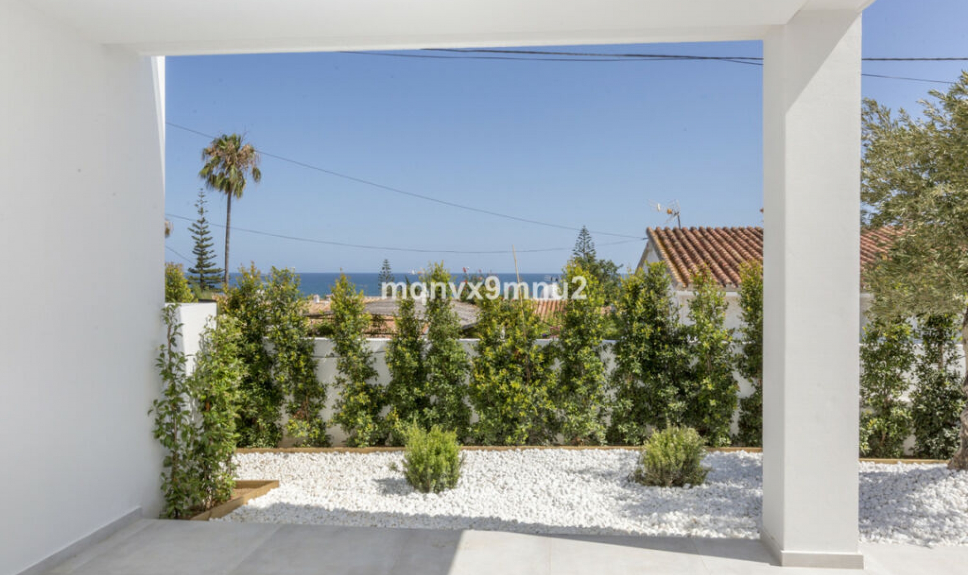 Resale - House -
El Chaparral