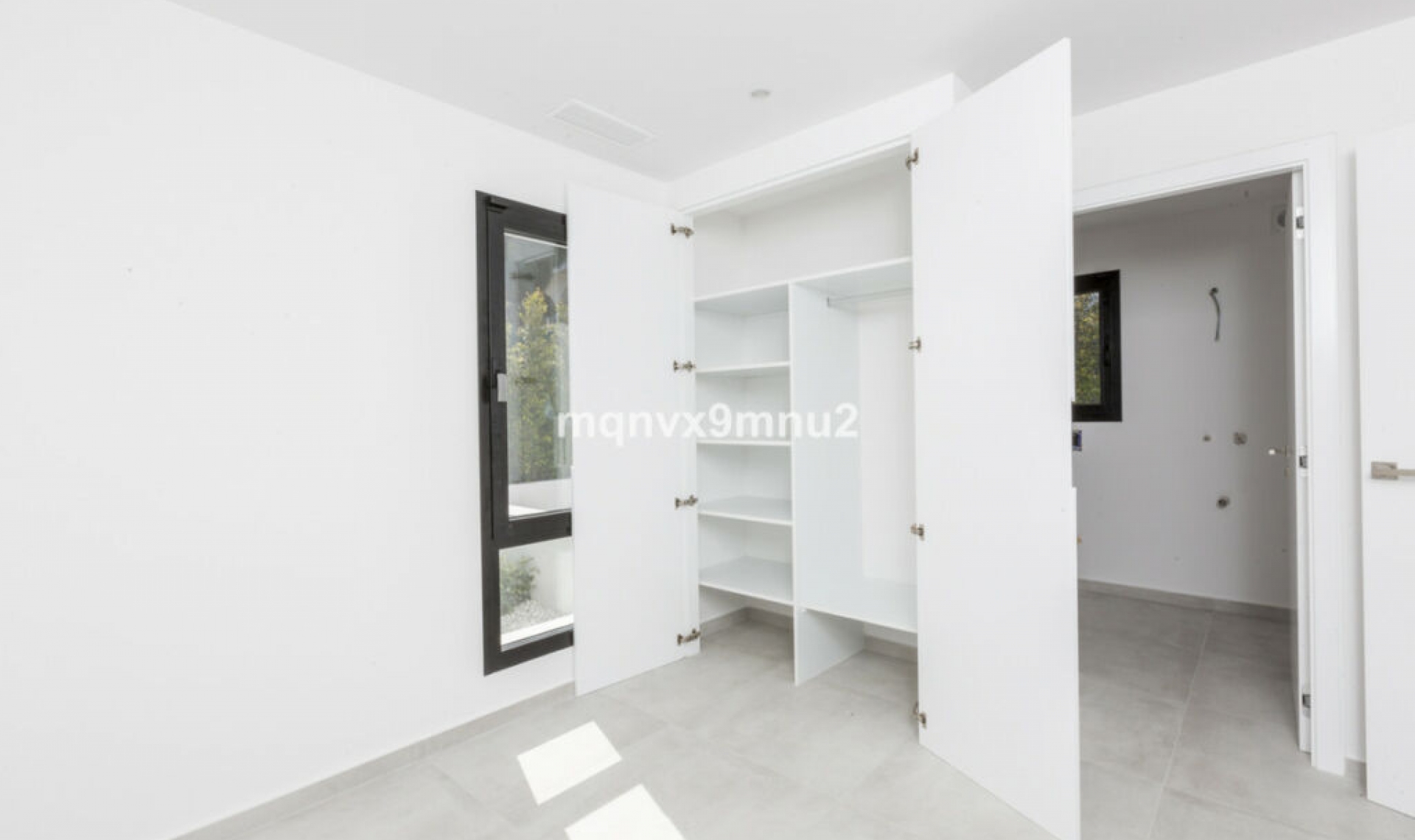 Resale - House -
El Chaparral