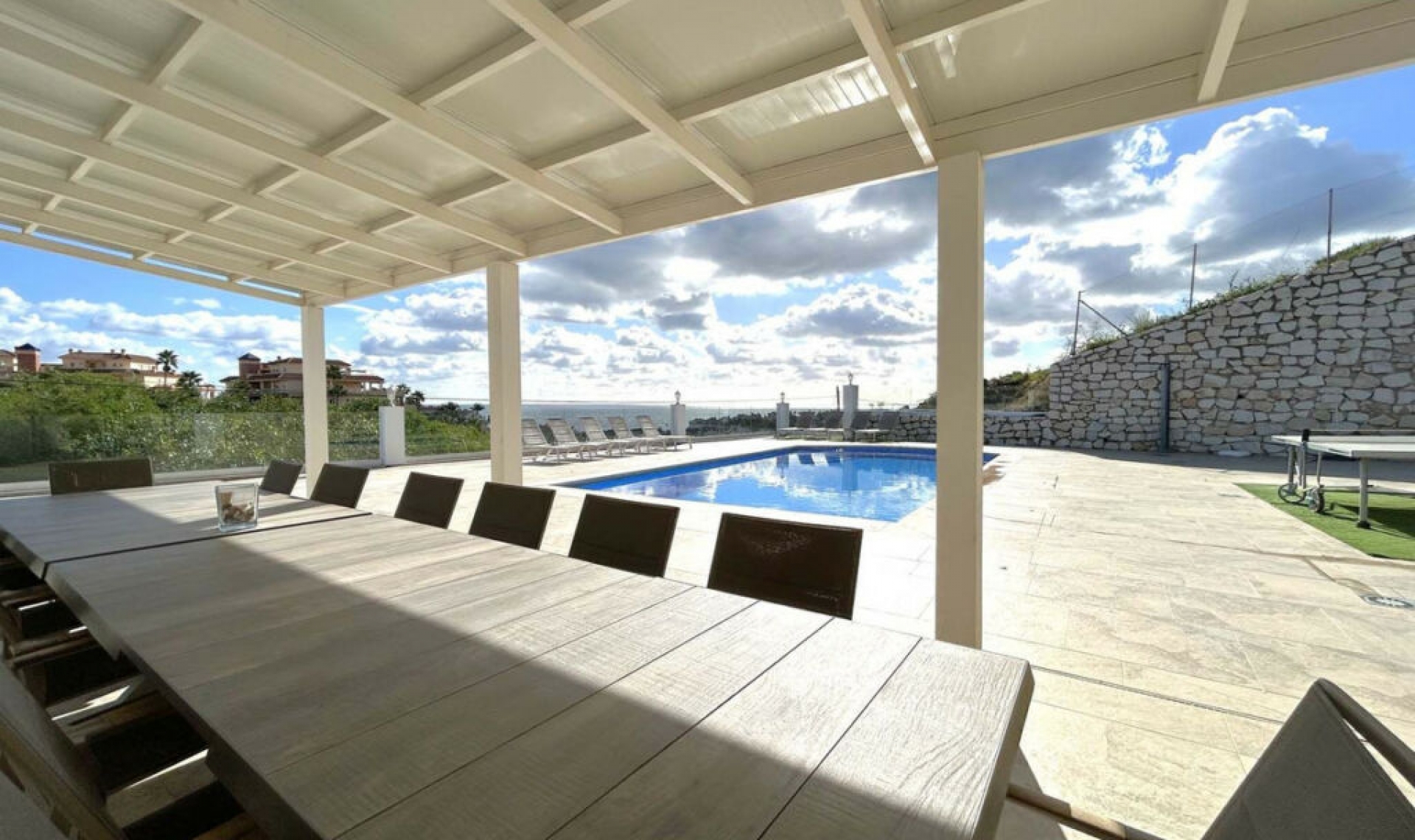 Resale - House -
El Faro