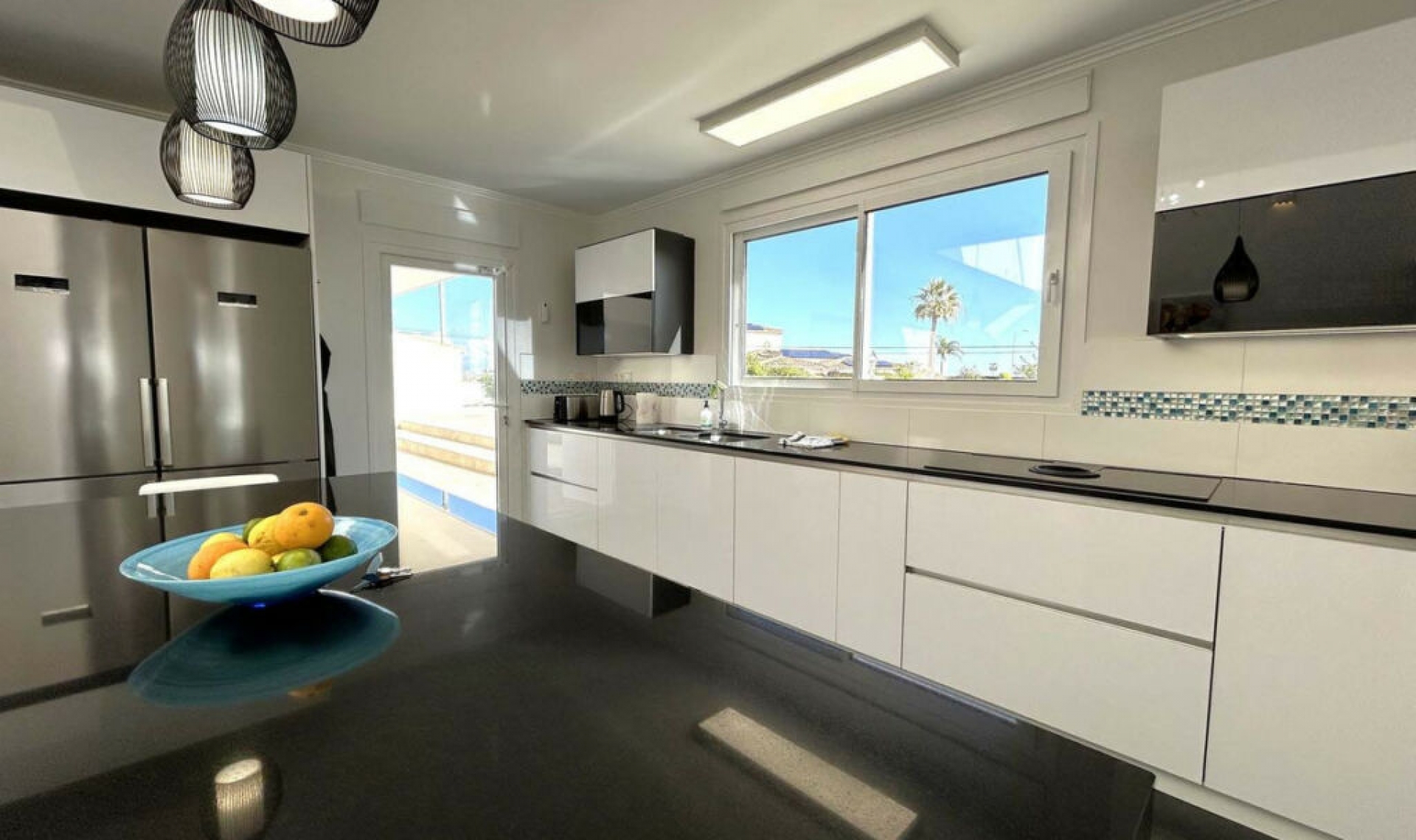 Resale - House -
El Faro